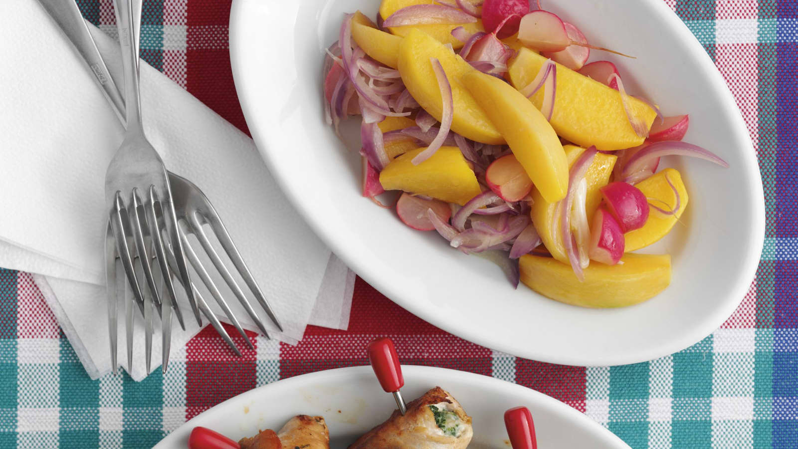 Fleisch-Spinat-Spiessli mit Bodenkohlrabi