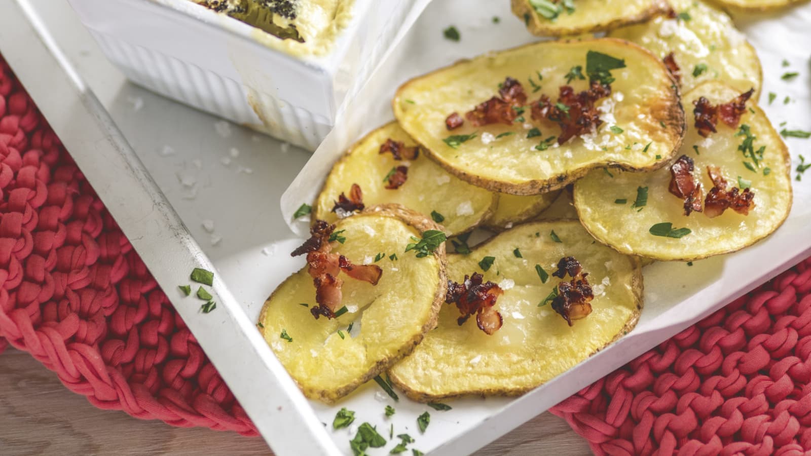 Gemüsegratin mit Speck-Kartoffel-Chips - Rezept | Swissmilk