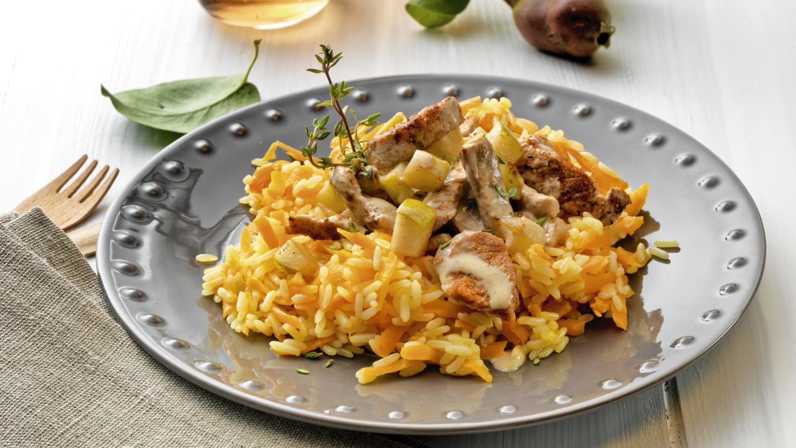 Geschnetzeltes mit Birnen im Reisring - Rezept | Swissmilk