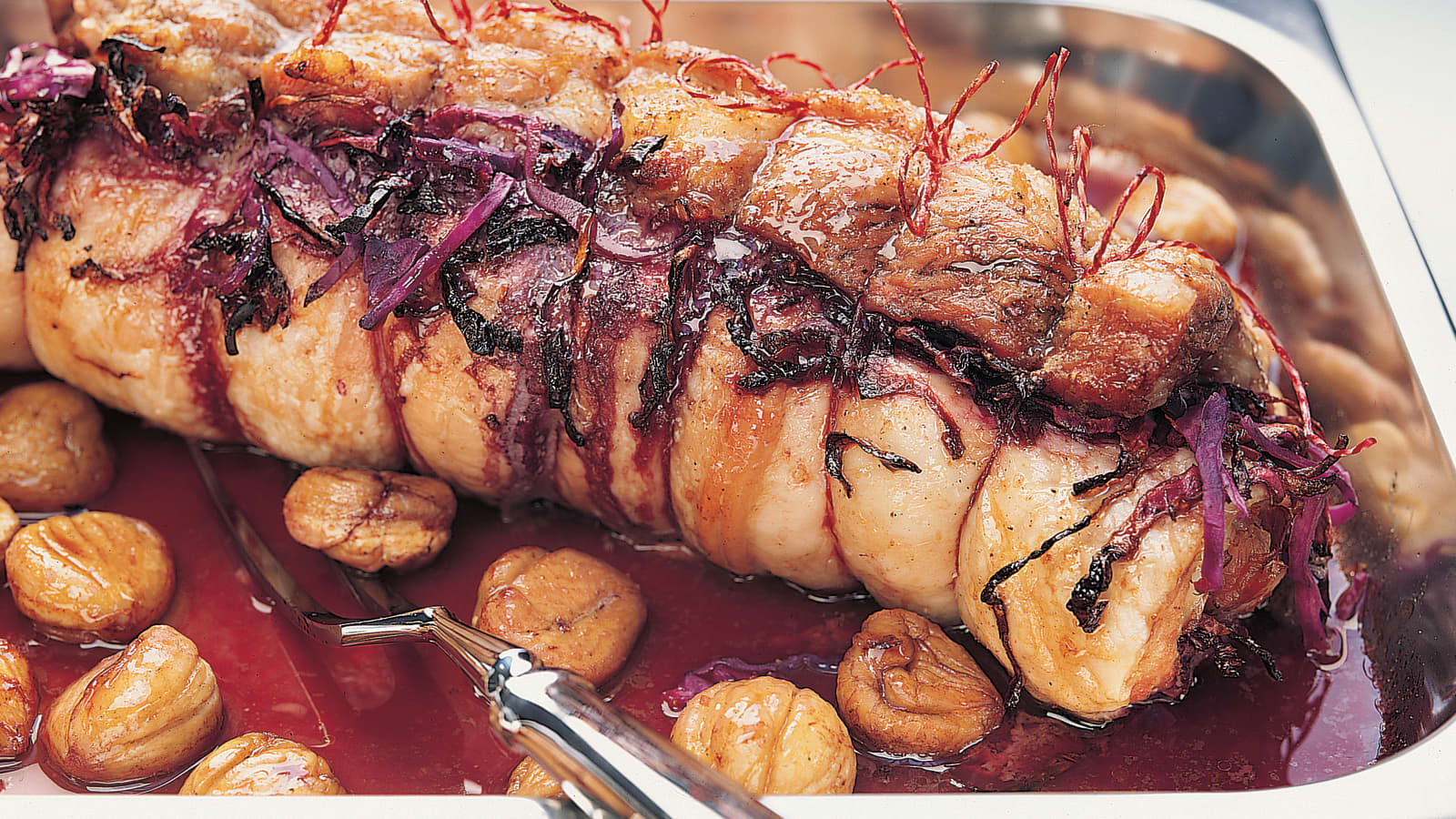 Kalbsbrust mit Rotkraut-Füllung und Marroni-Jus - Rezept | Swissmilk