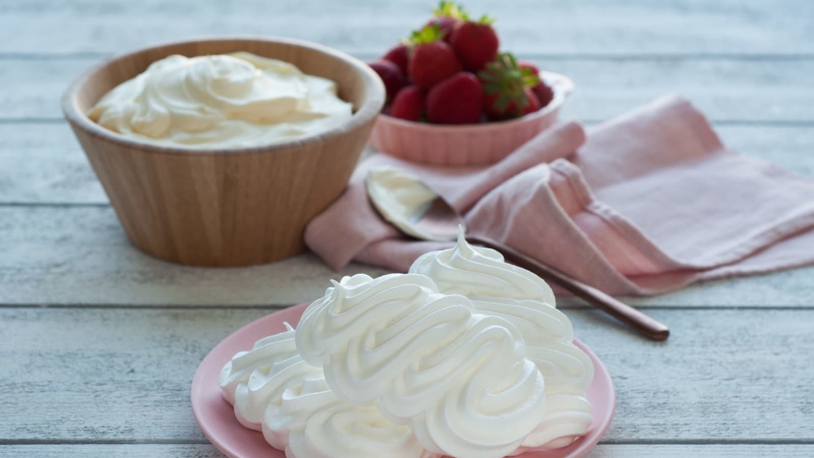 Meringues double crème Recette Swissmilk