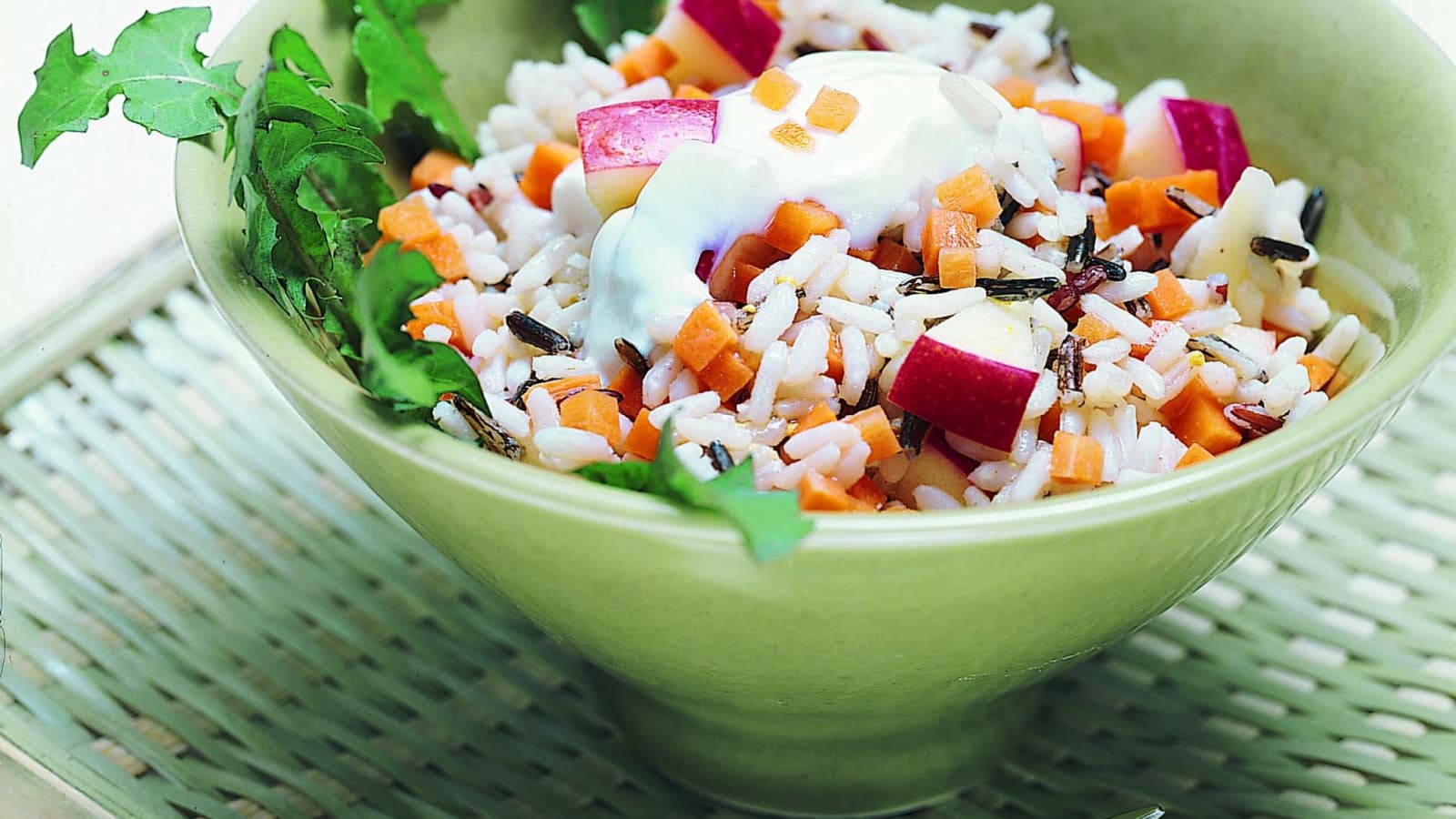 Reissalat mit Wildkräutern - Rezept | Swissmilk