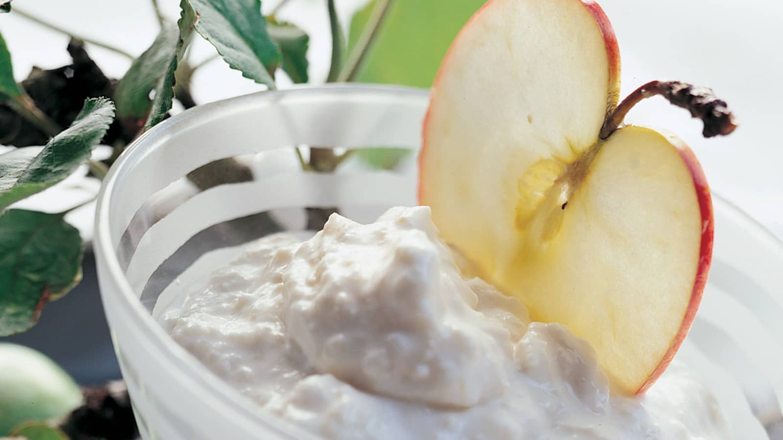 Rohe Apfelcrème - Rezept | Swissmilk Rohe Apfelcrème - Rezept | Swissmilk