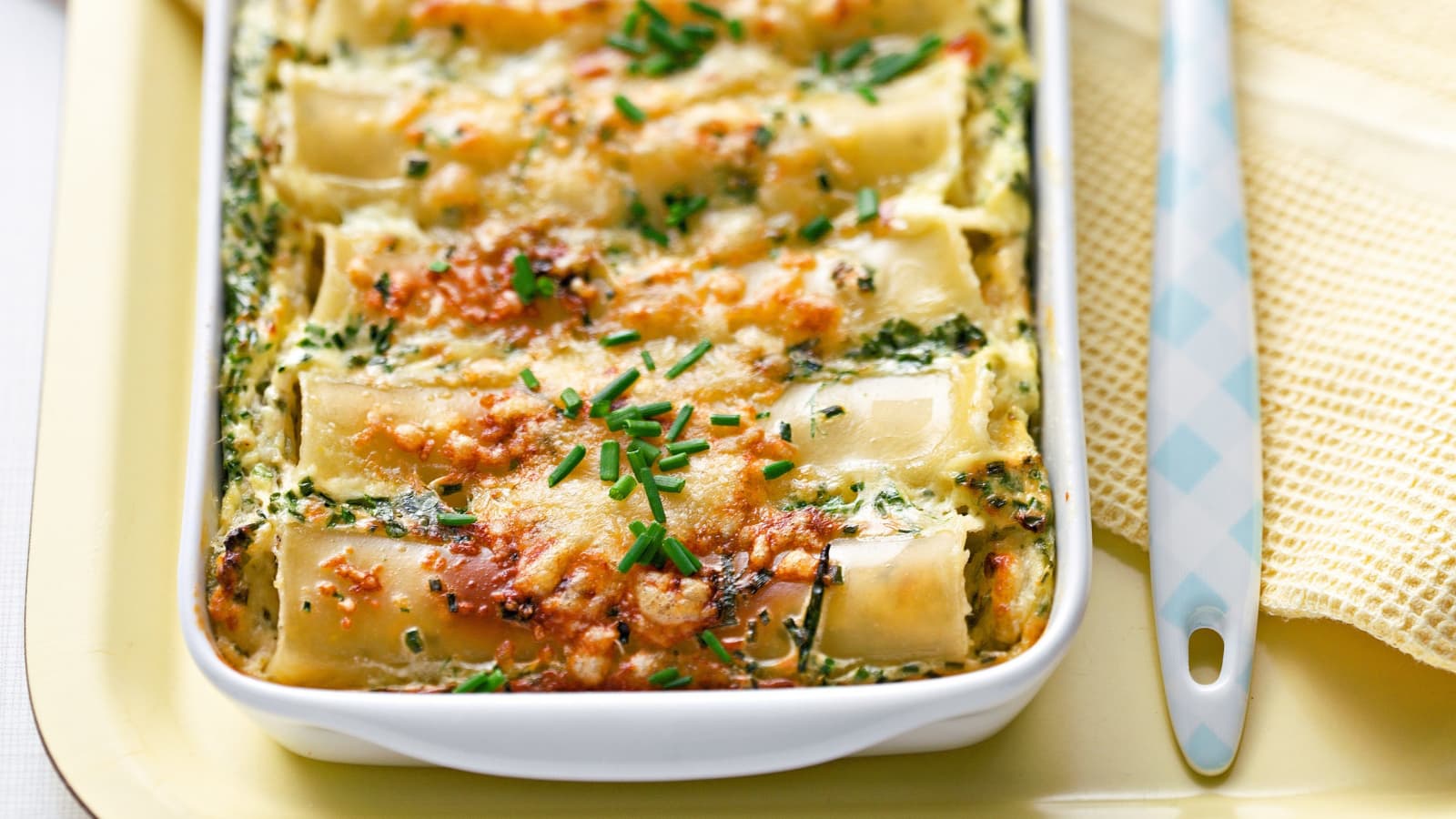 Cannelloni mit Kräuter-Ricotta-Füllung - Rezept | Swissmilk