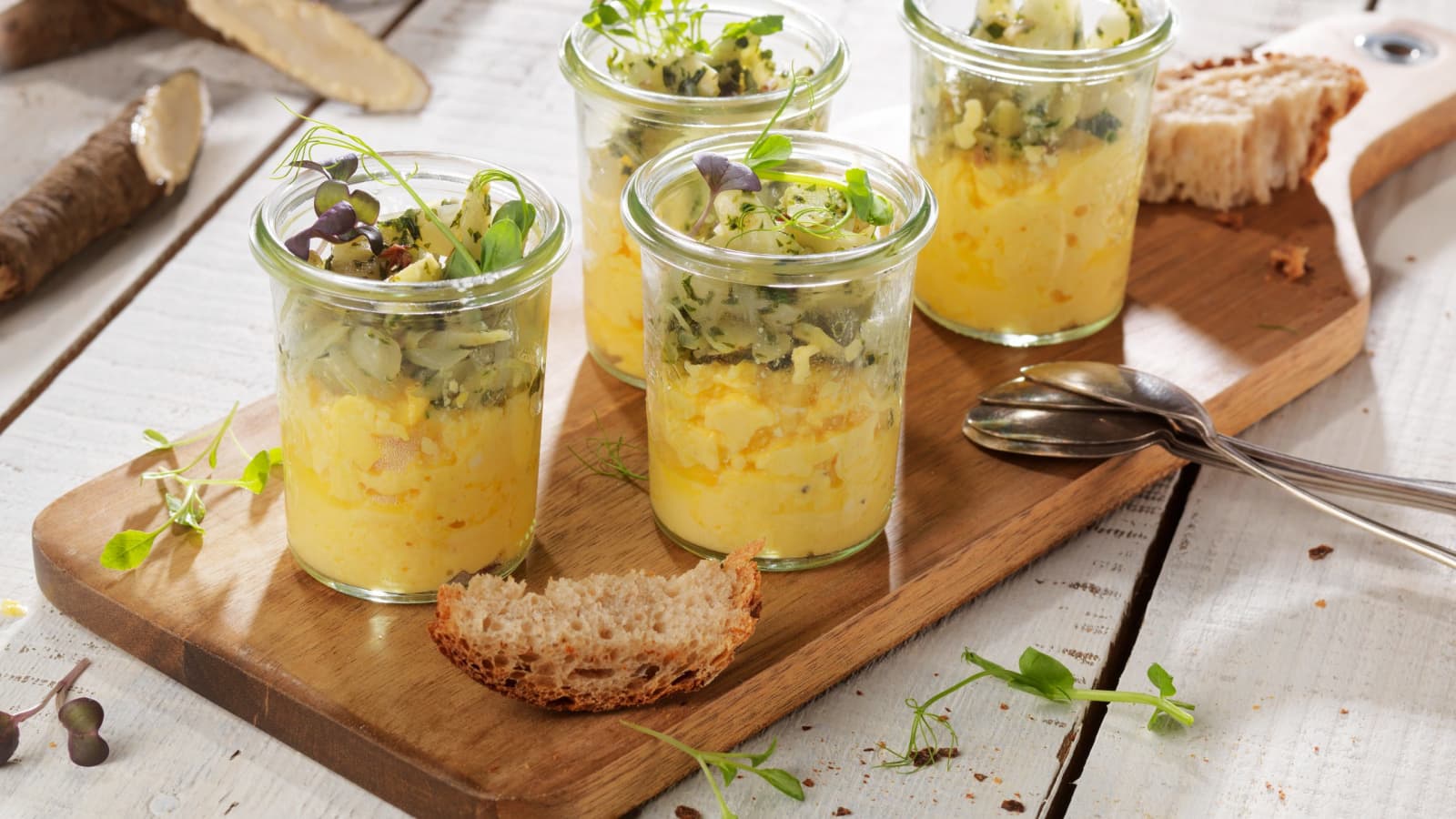 Schwarzwurzelgemüse mit Rührei im Glas - Rezept | Swissmilk