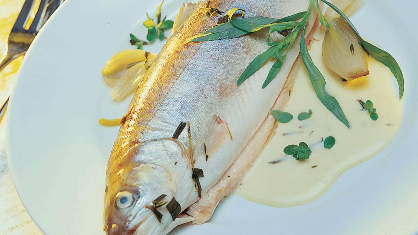 Omble chevalier à la genevoise - Recette | Swissmilk