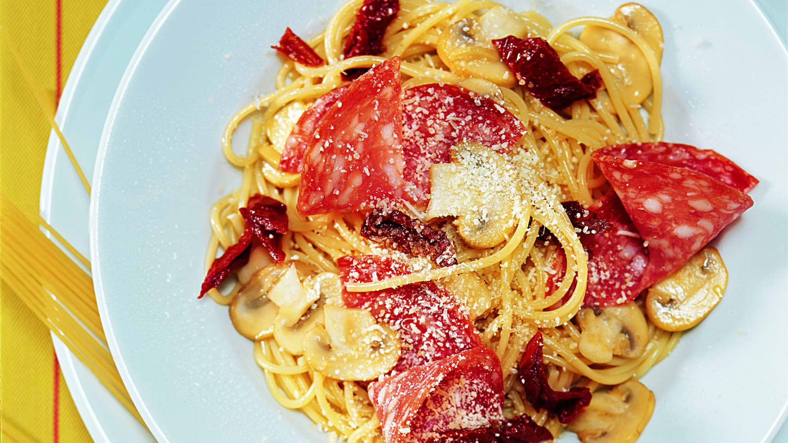 Spaghetti mit Salami Rezept Swissmilk