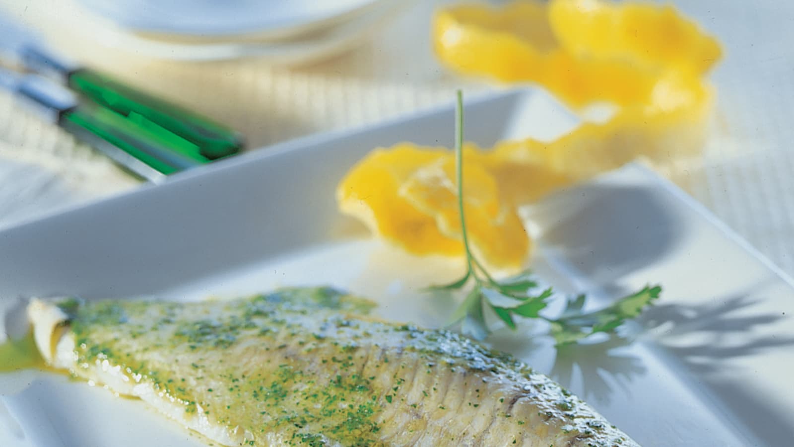 Filets de sandre au beurre persillé - Recette | Swissmilk