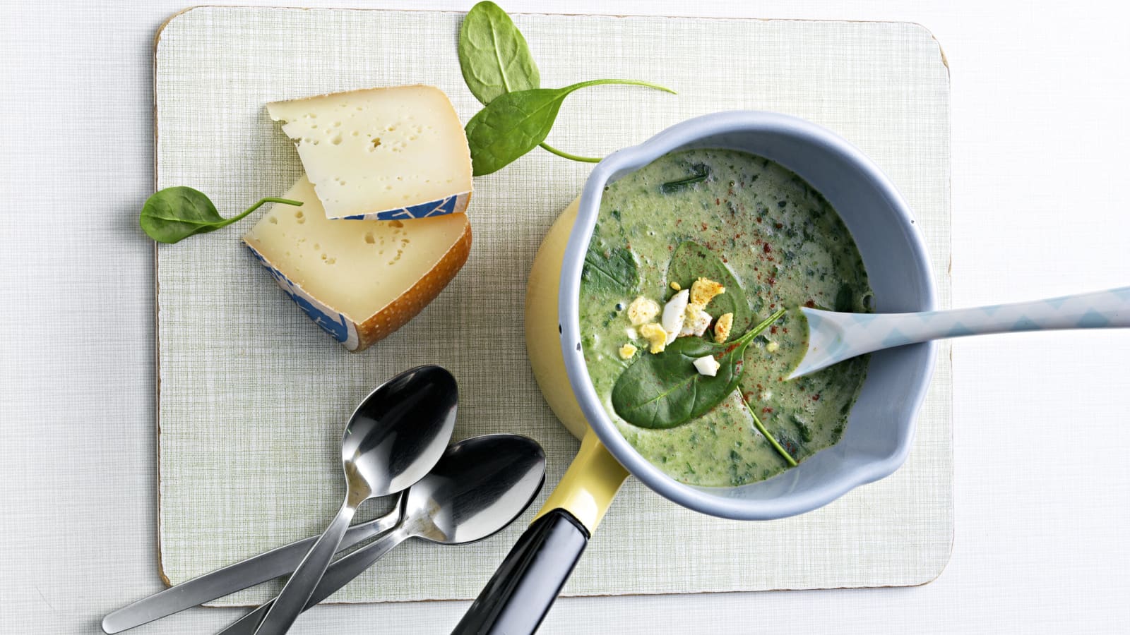 Feine Spinatsuppe - Rezepte Suchen