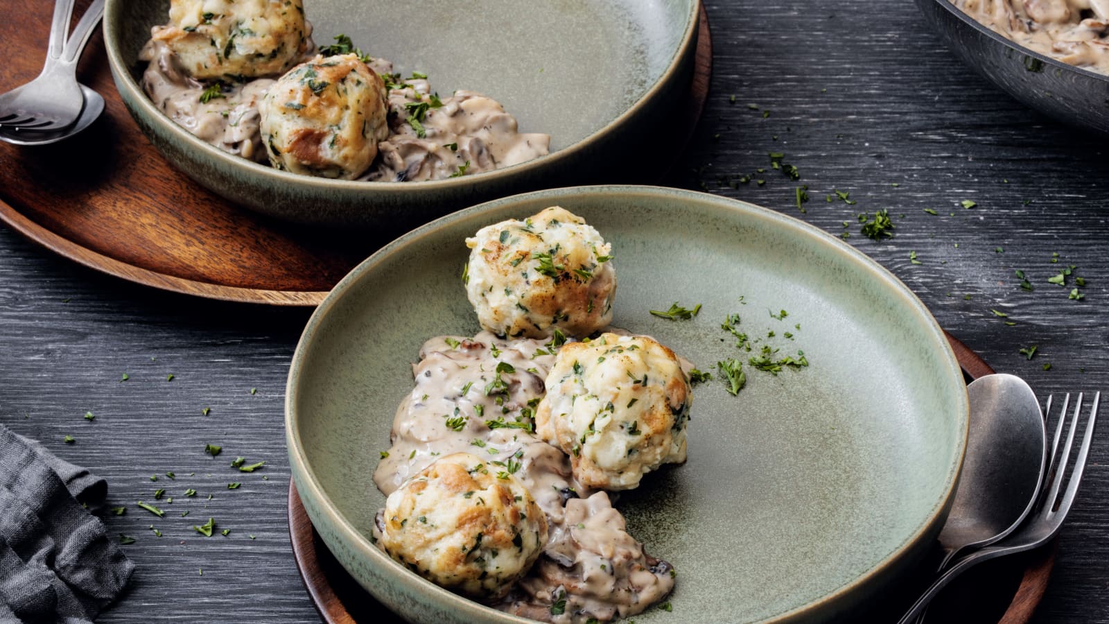 Semmelknödel mit Pilzsauce - Rezept | Swissmilk