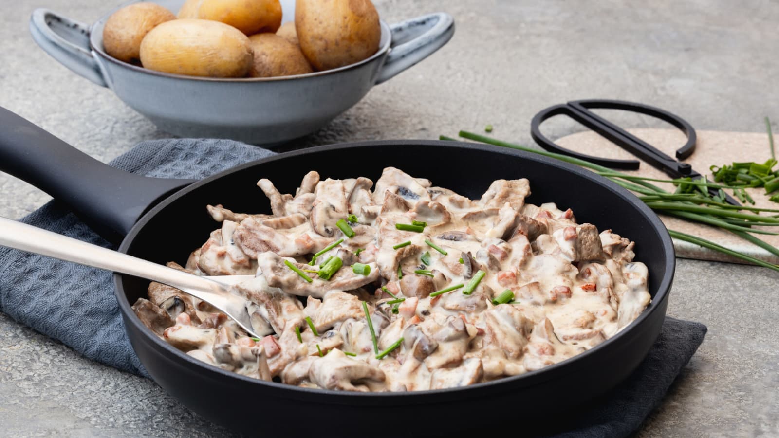 Rindsgeschnetzeltes mit Champignons und Speck - Rezept | Swissmilk