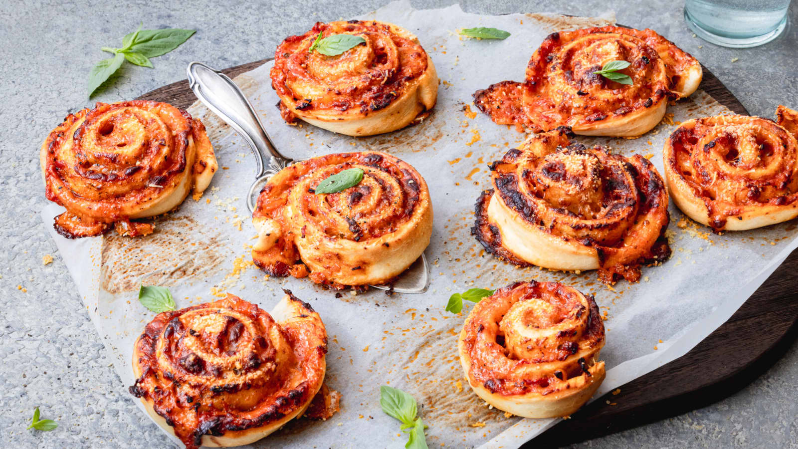 Pizza-Schnecken - Rezept | Swissmilk Pizza-Schnecken - Rezept | Swissmilk