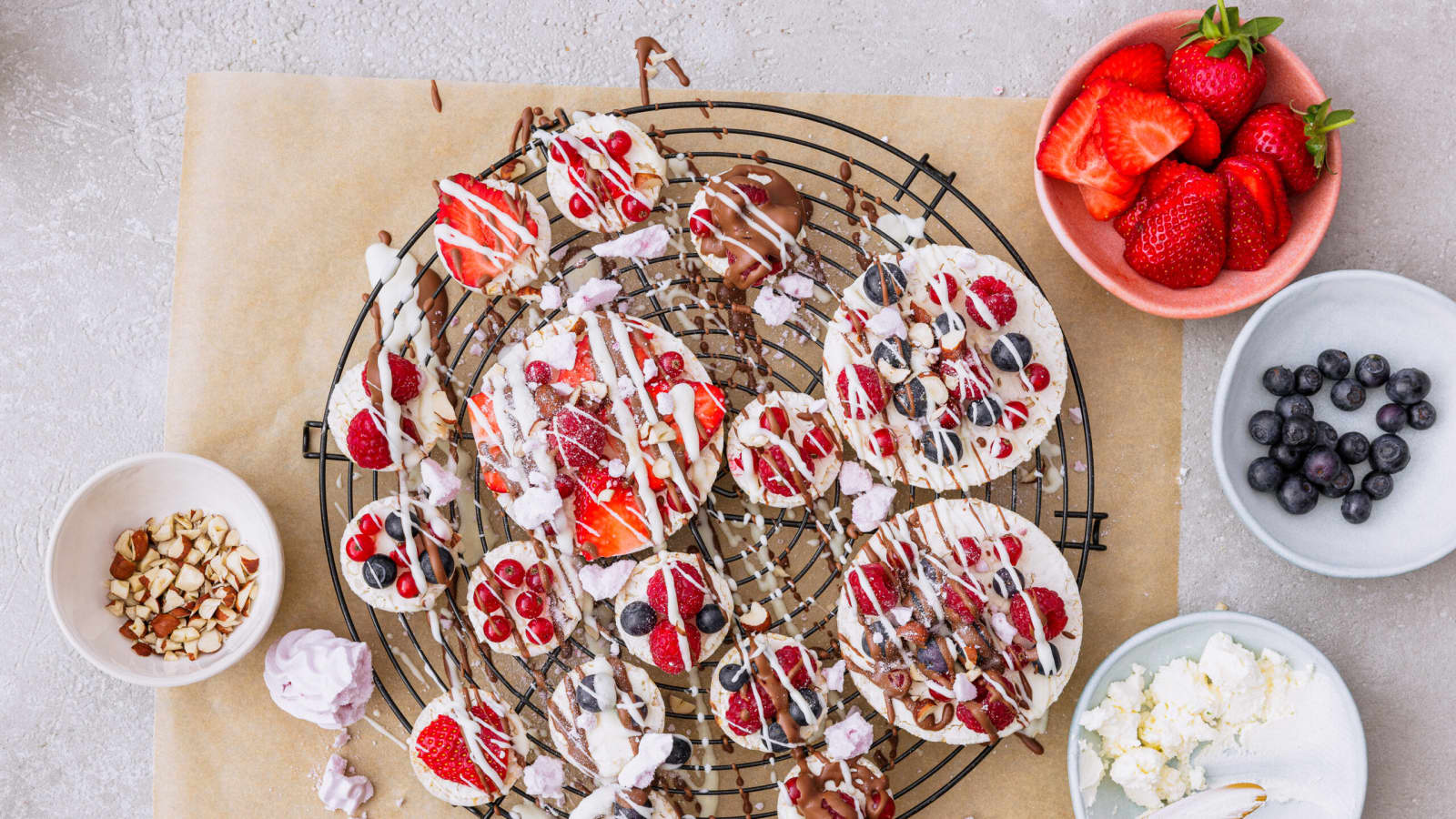 Beeren-Reiswaffeln mit Schokolade - Rezept | Swissmilk