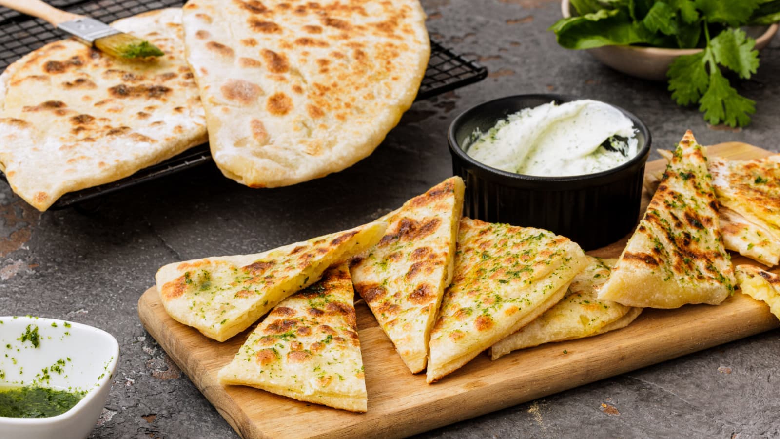 Fladenbrot mit Kartoffelfüllung (Aloo paratha) - Rezept | Swissmilk
