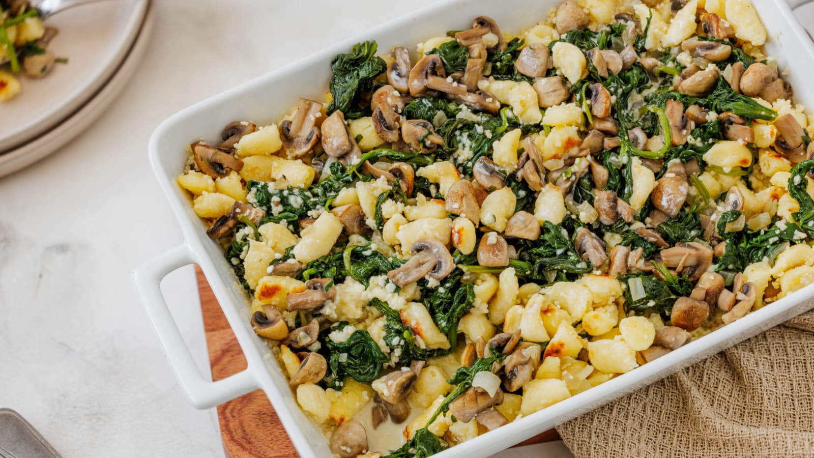 Käsespätzli mit Spinat und Pilzen - Rezept | Swissmilk
