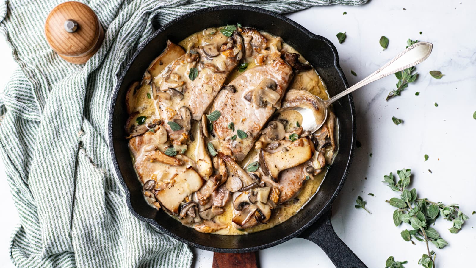 Steaks de porc sauce aux champignons - Recette | Swissmilk