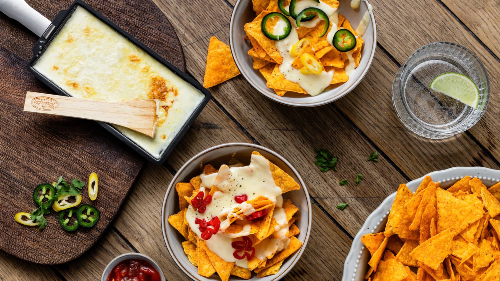 Nachos mit Raclettekäse-Sauce - Rezept | Swissmilk