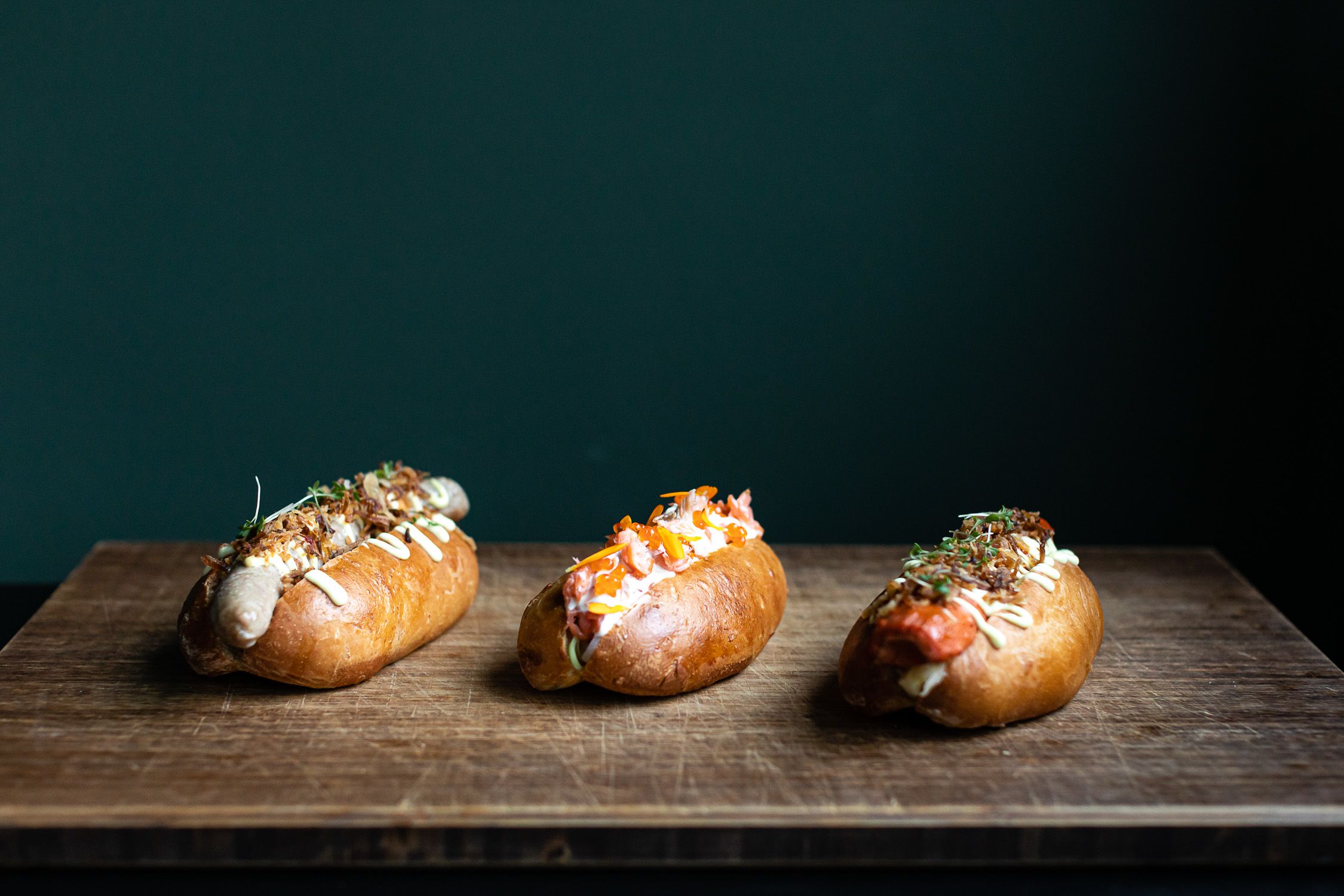 Amsterdam restaurant Foer offers high end hotdogs with sausage, Dutch fish, and vegetarian carrot for takeaway