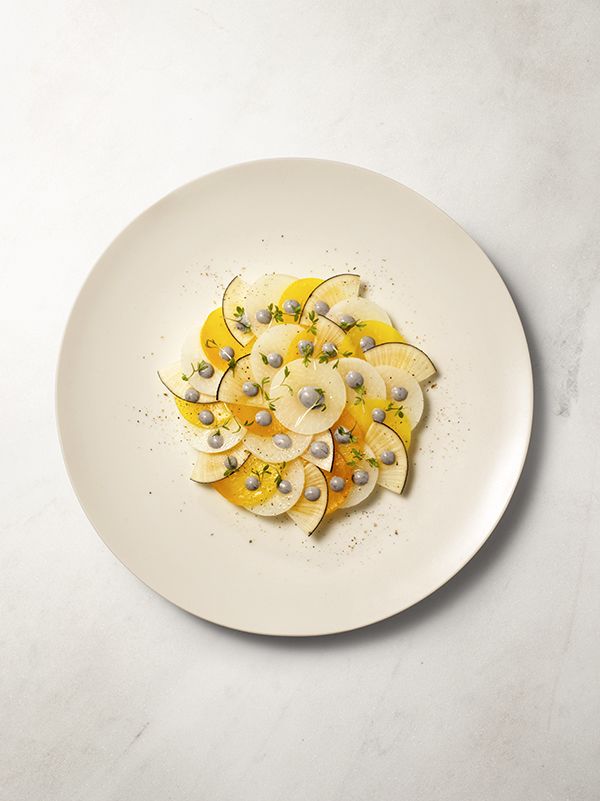 French restaurant in Amsterdam serves fine dining plates for Christmas at home
