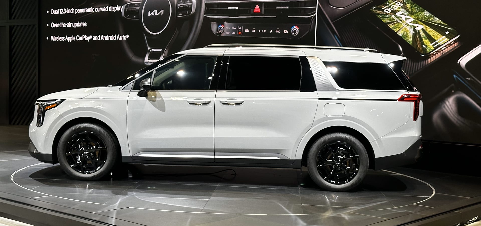 2025 Kia Carnival MPV Hybrid Brings Unplugged PHEV Power - Mobility 