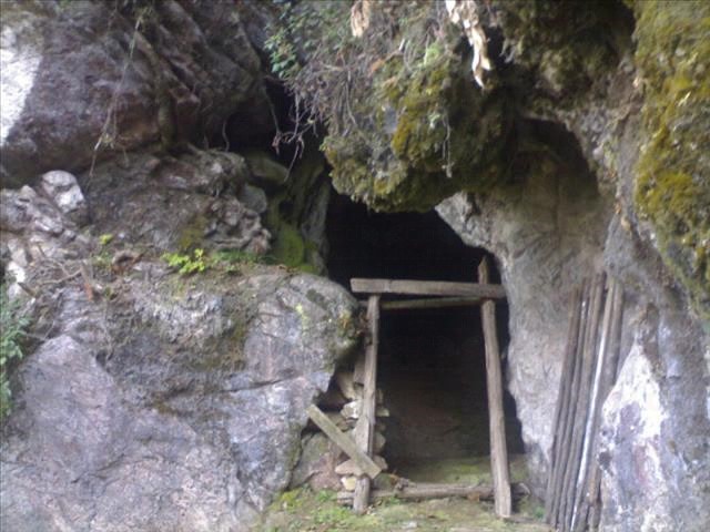 Tharon cave in Tamenglong