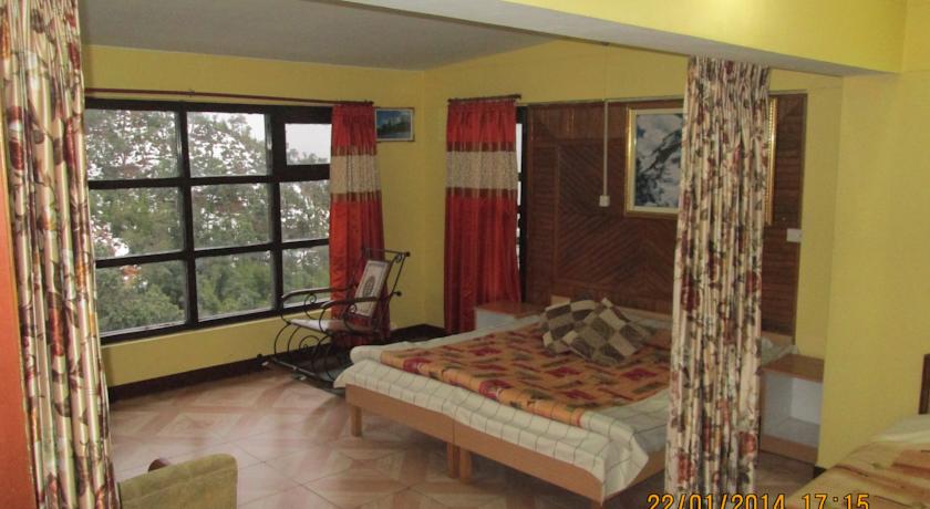 Deluxe Room in Mukteshwar Himalayan Resort