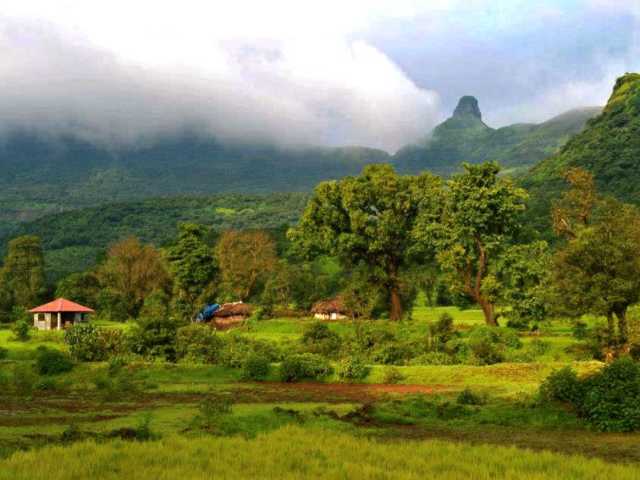 Ratanwadi Village at travel d'globe