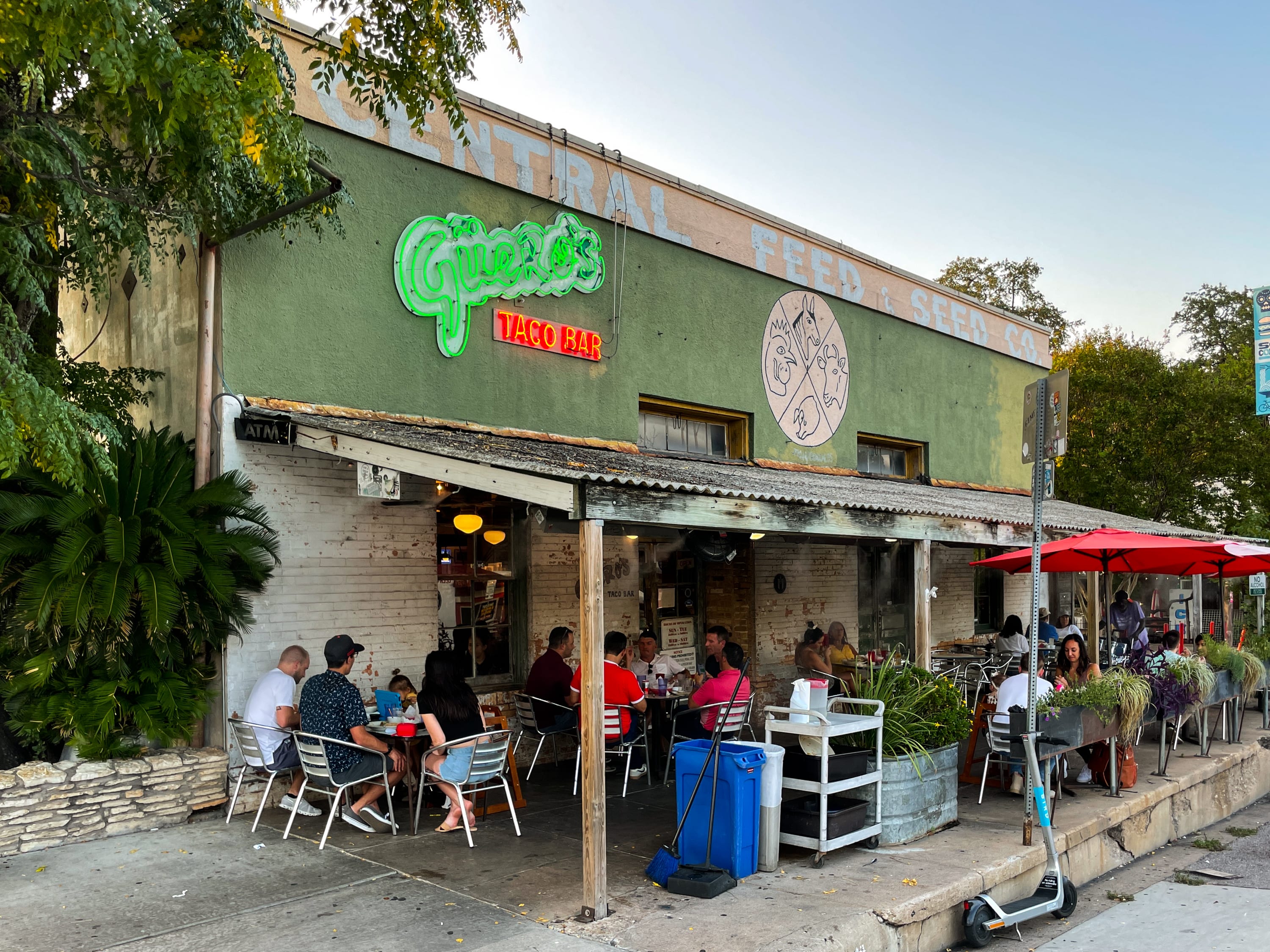 Perla's Seafood & Oyster Bar Review - South Congress - Austin - The  Infatuation