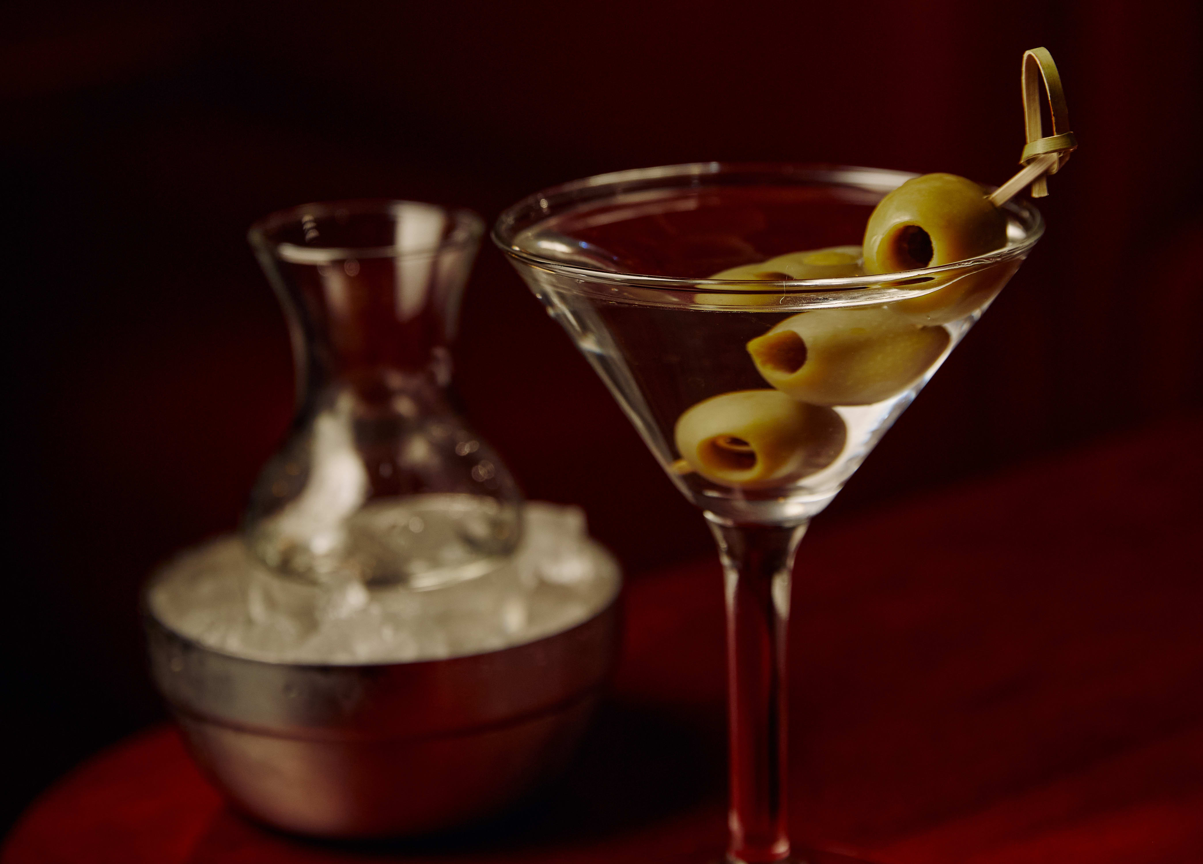 Fox's Lounge by infatuation.com