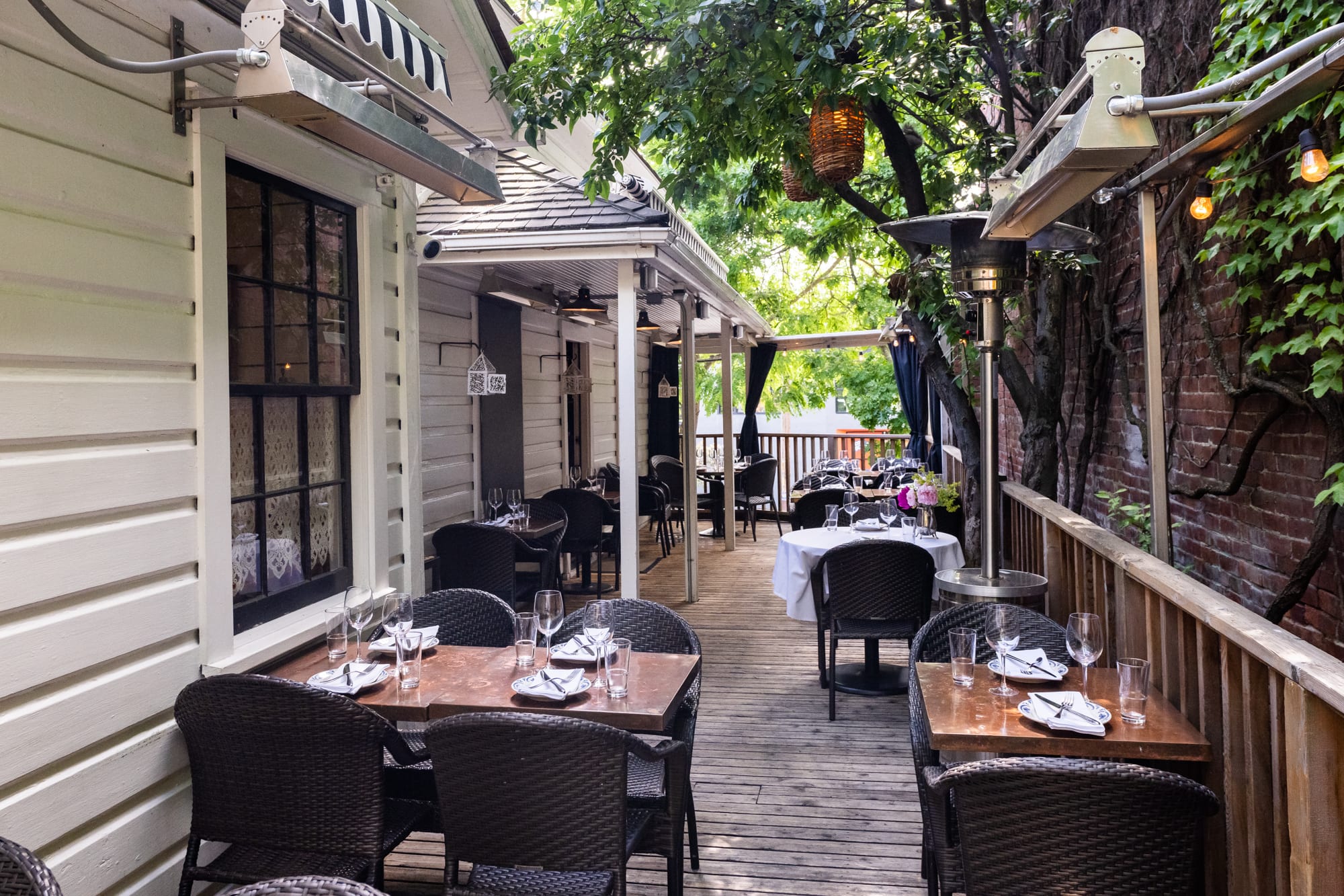 The 25 Best Spots For Outdoor Dining In Seattle Seattle The