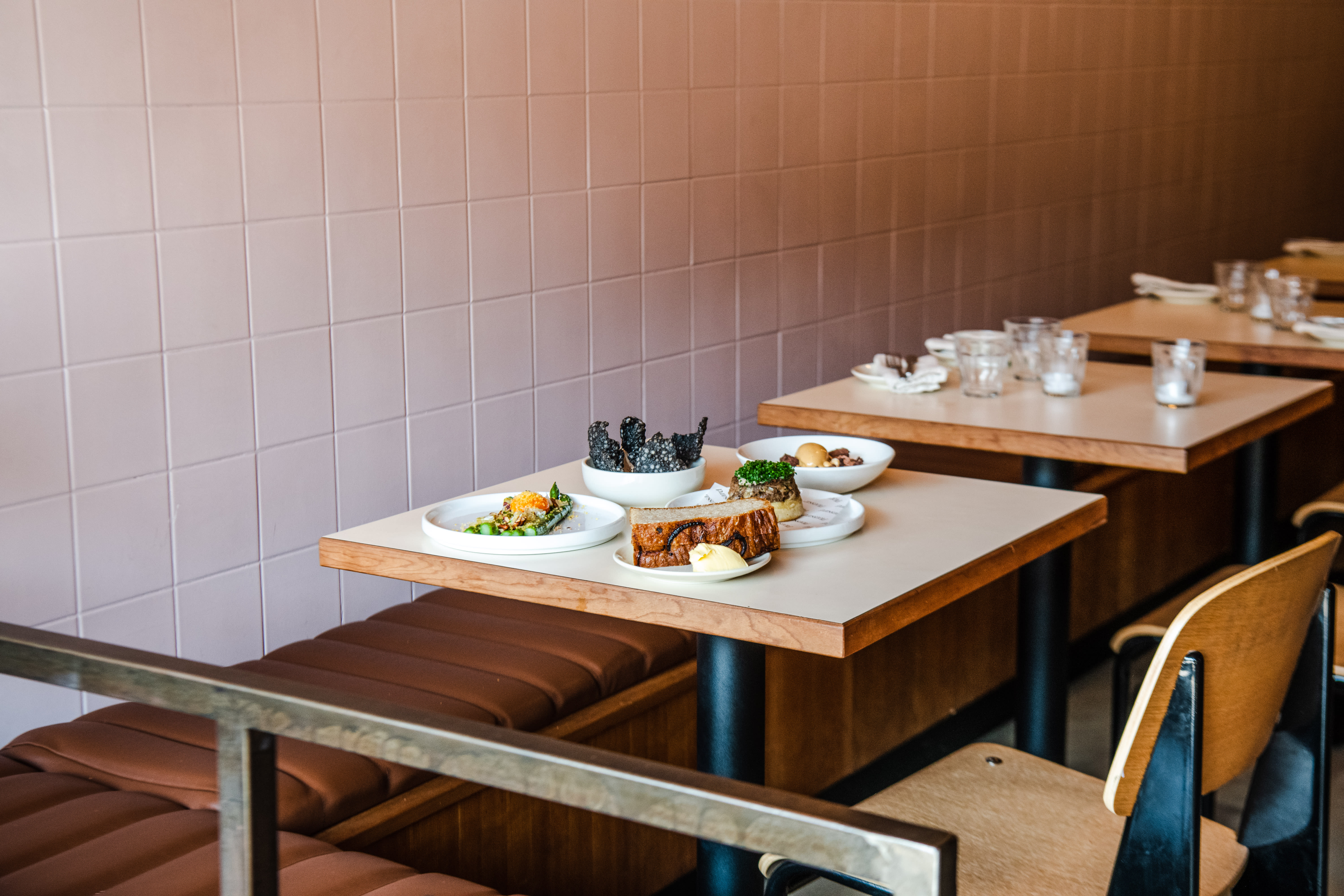 Ploussard restaurant by Aleksandra Boruch