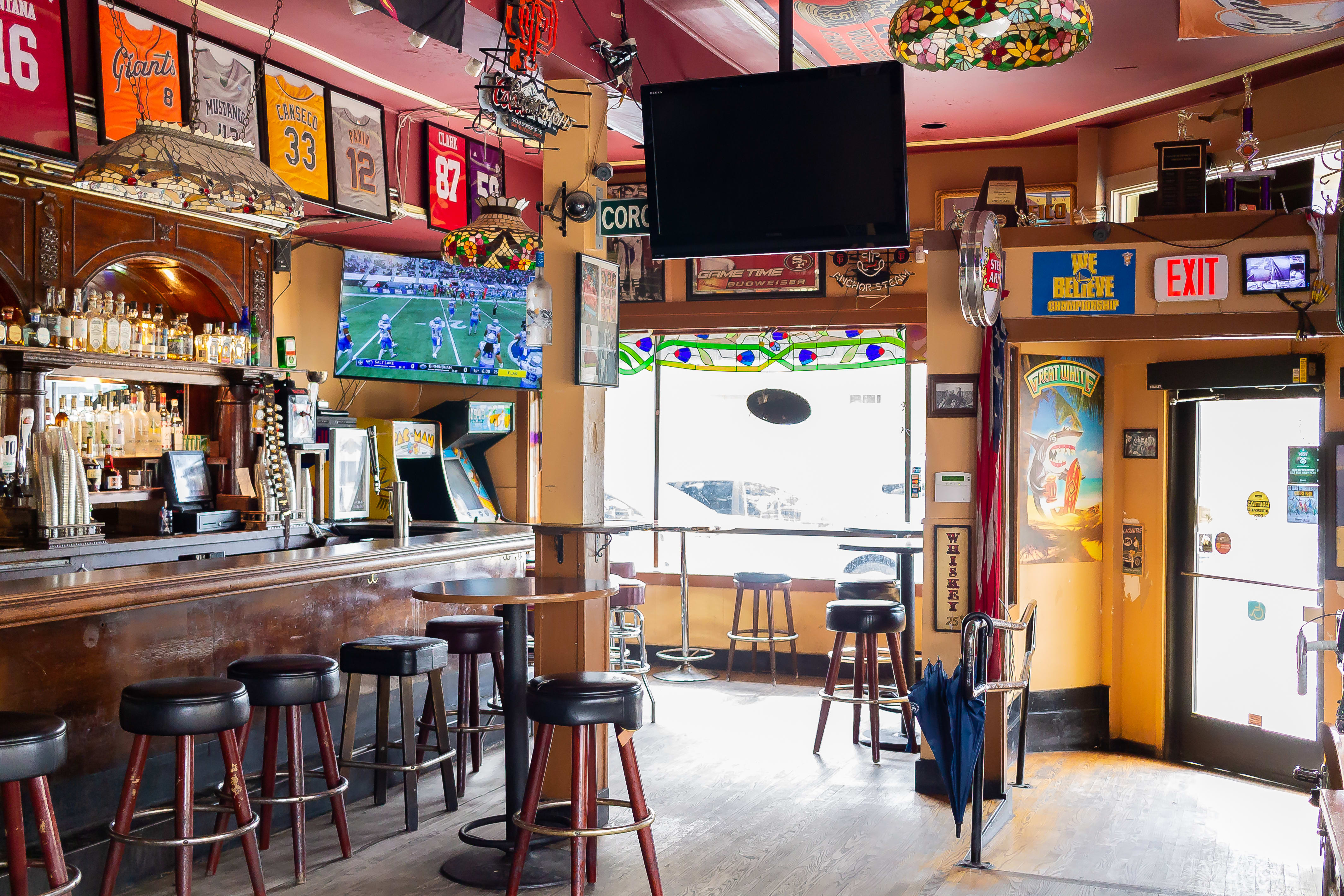 16 SF Bars With Great Arcade Games