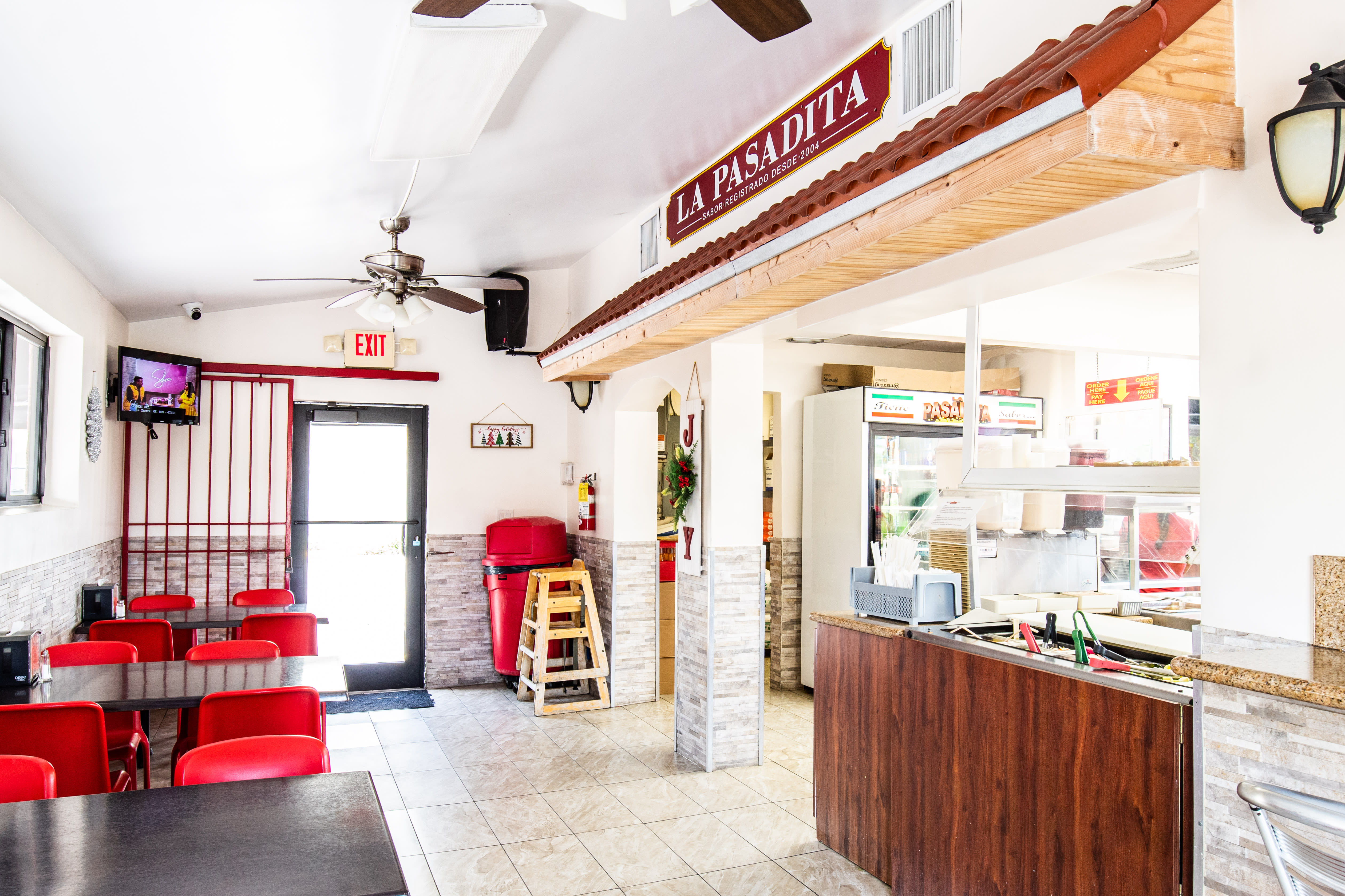 La Pasadita by CLEVELAND JENNINGS / @EATTHECANVASLLC