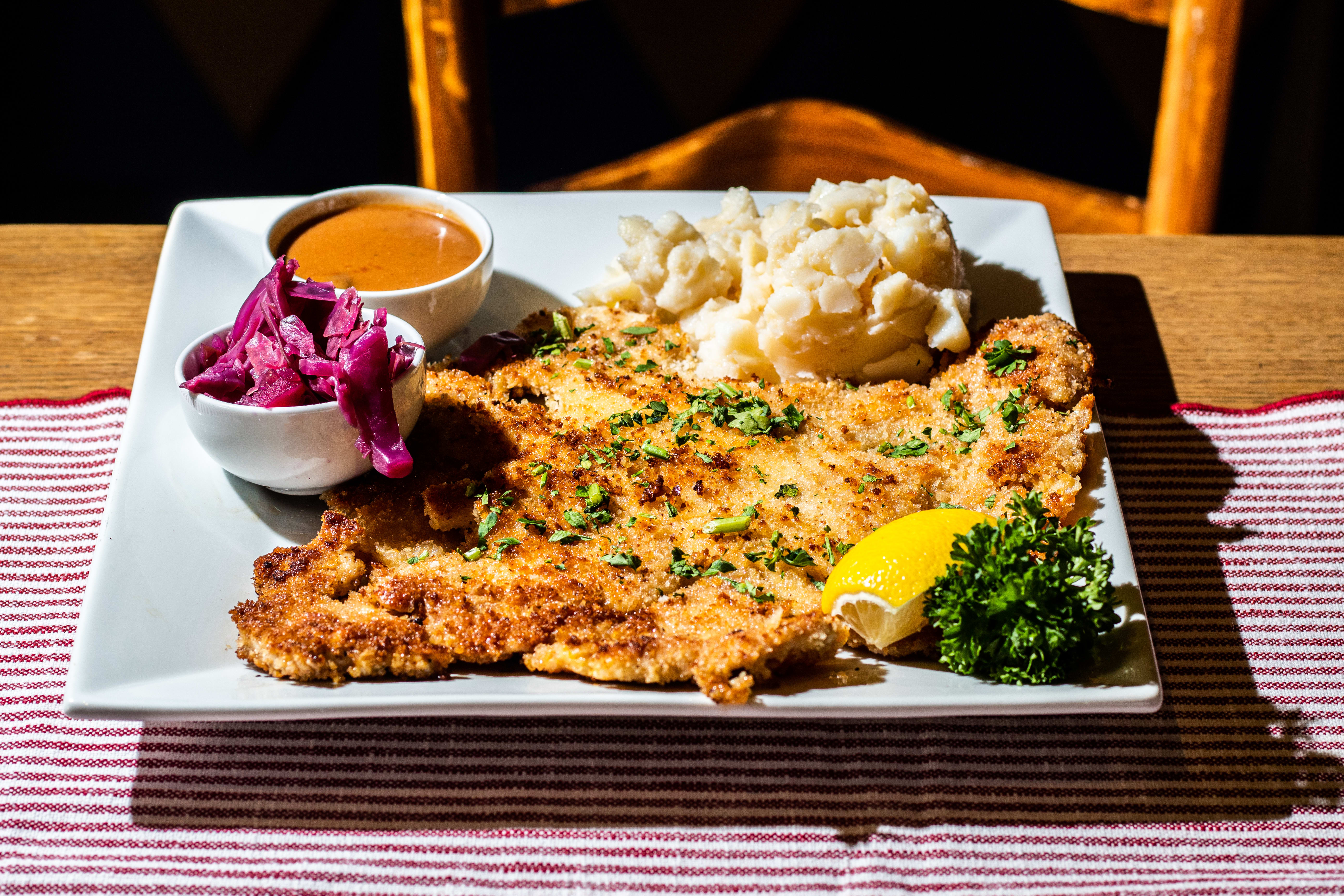 Cuckoo Clock Brauhaus Miami by Cleveland Jennings / @eatthecanvasllc