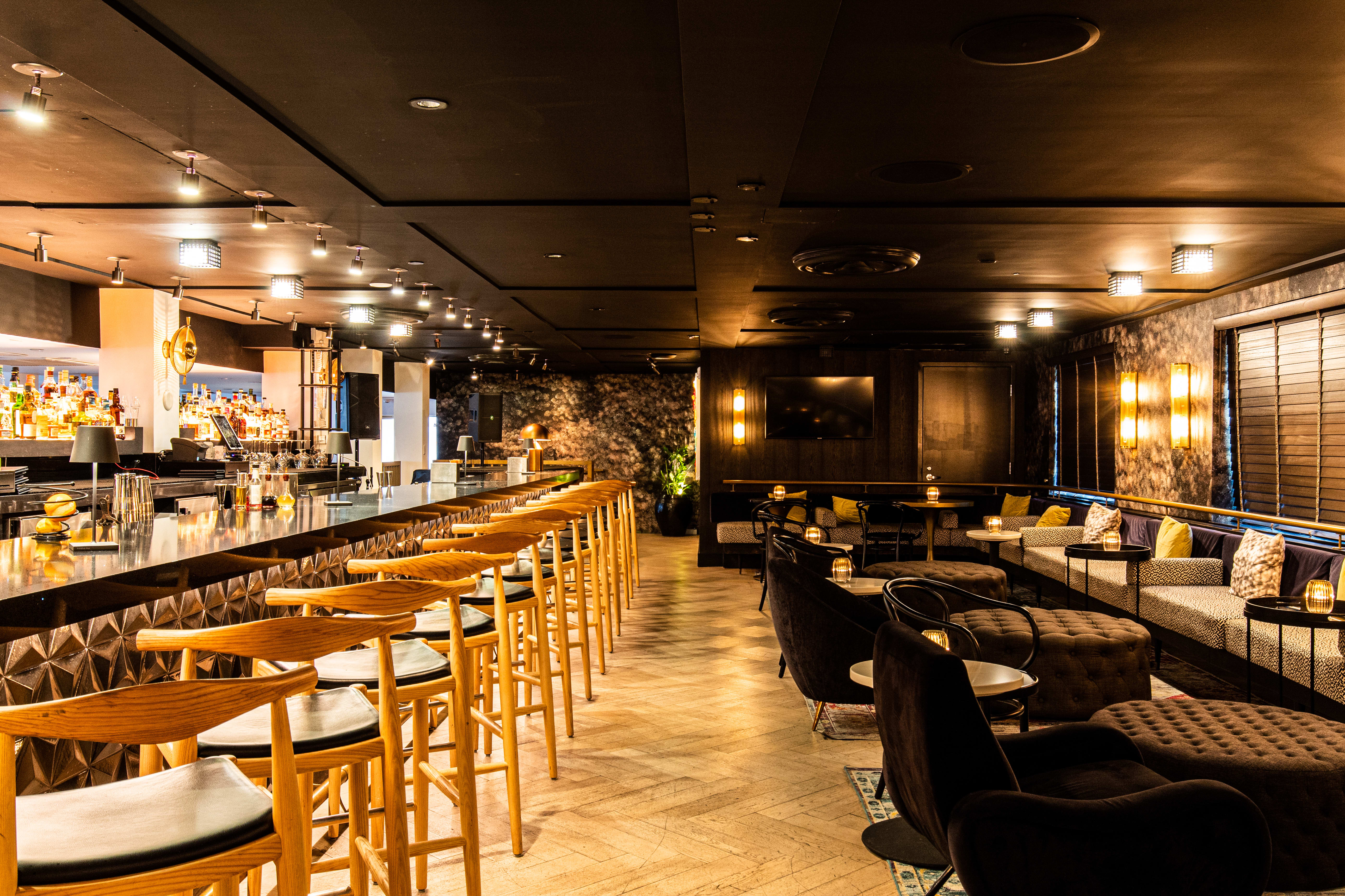 The Greystone Bar by Cleveland Jennings / @eatthecanvasllc
