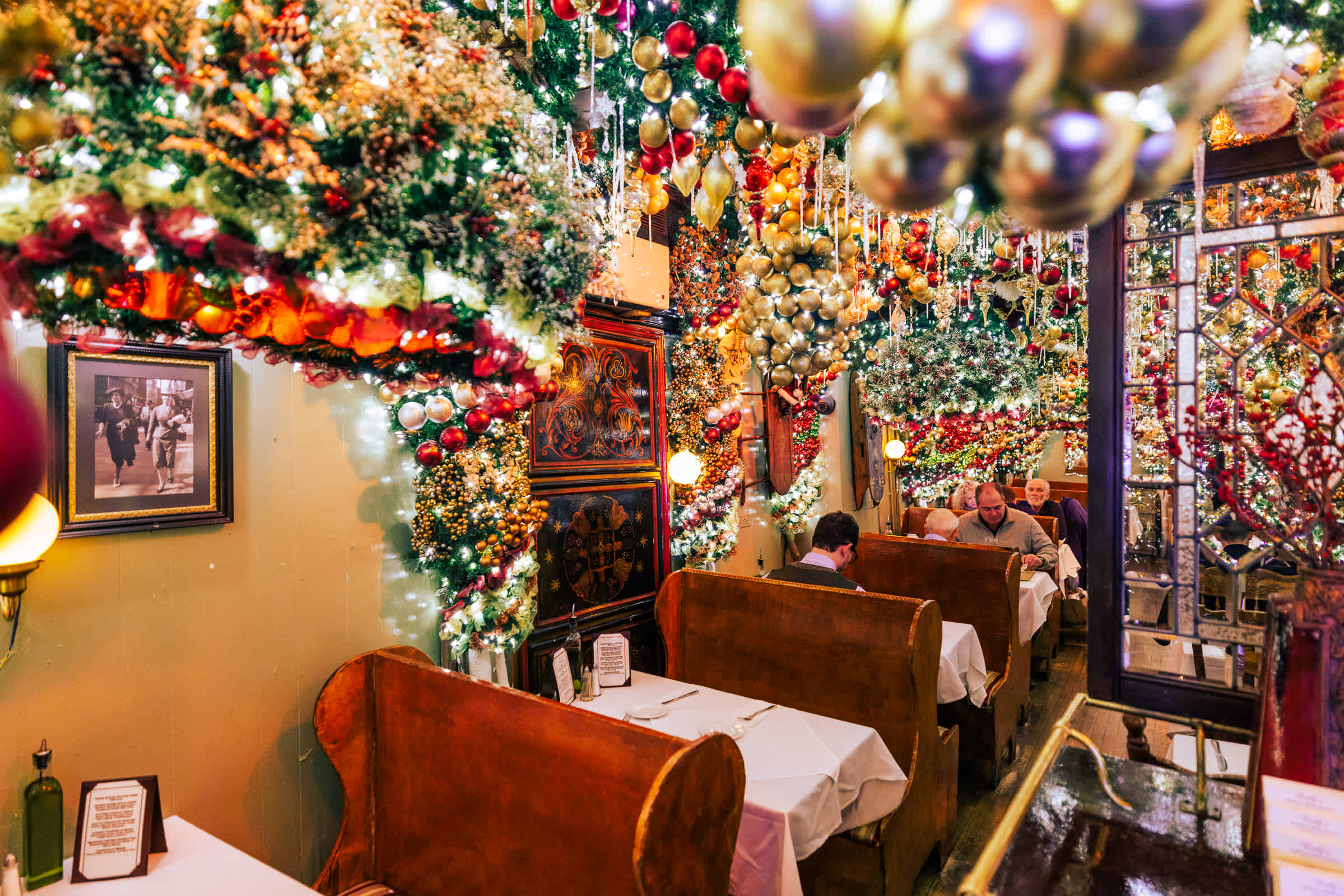 Restaurants For Holiday Decorations These Boston Restaurants Will Put