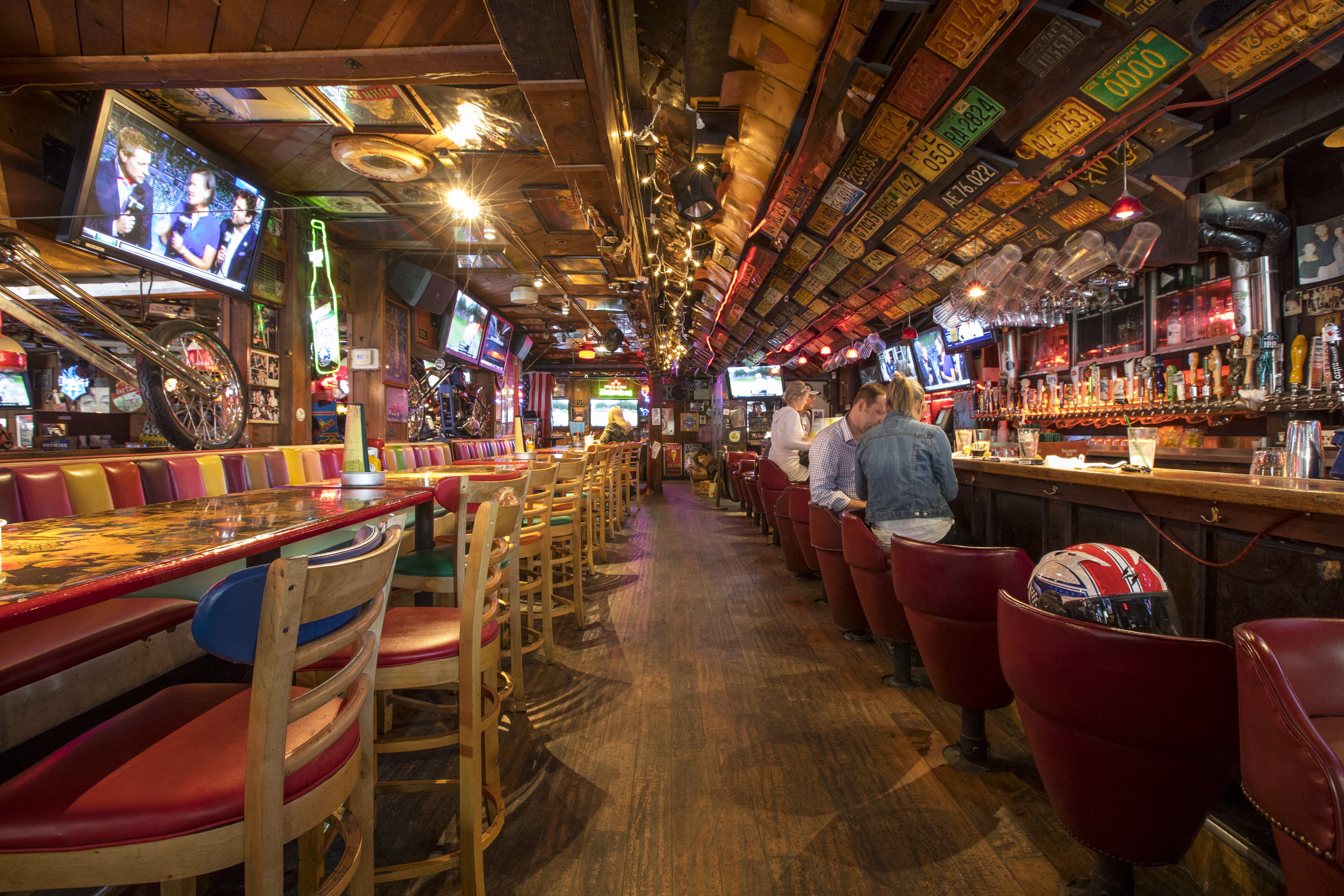 The Best Sports Bars In LA - Los Angeles - The Infatuation