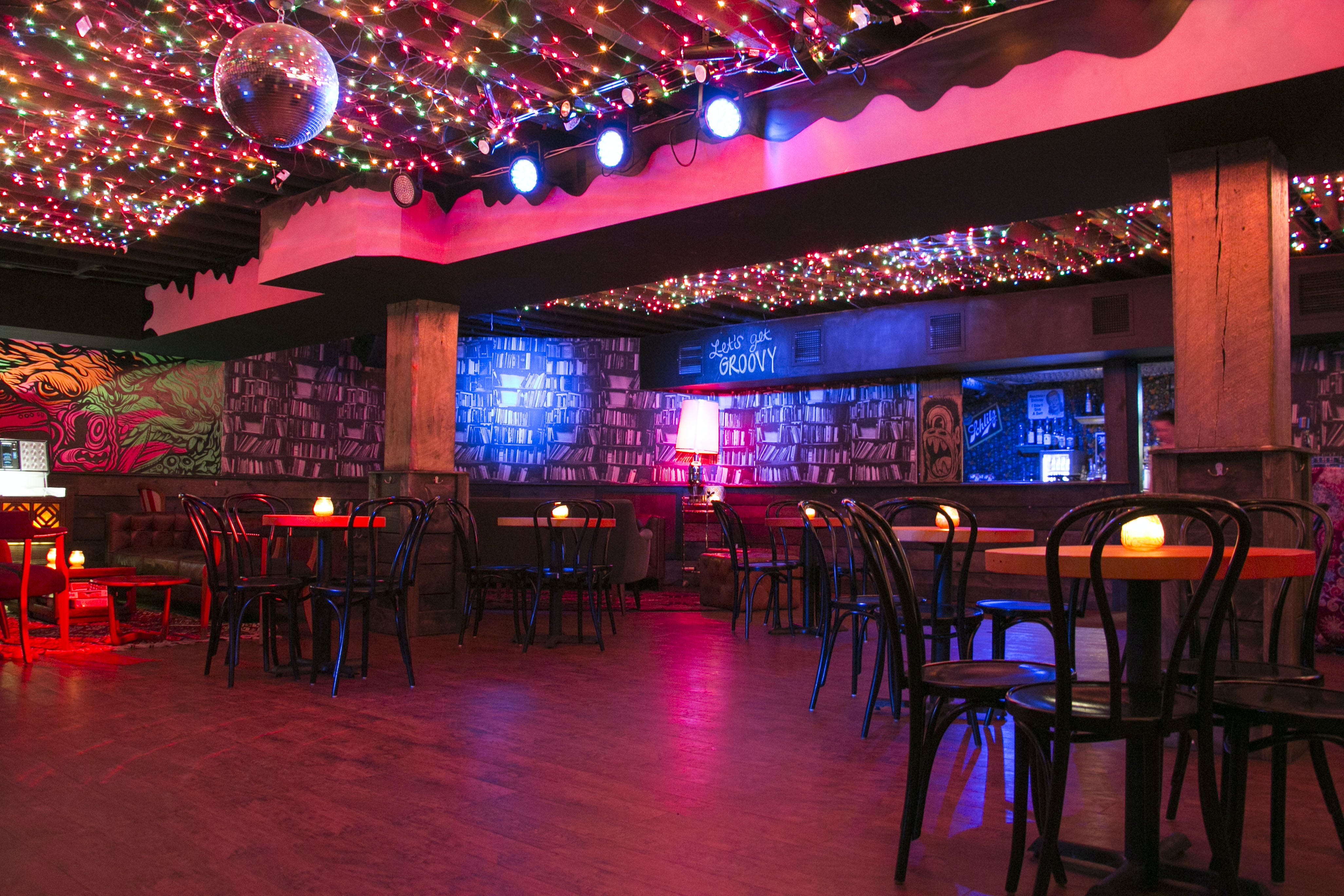 14 Chicago Bars Where You Can Dance - Chicago - The Infatuation