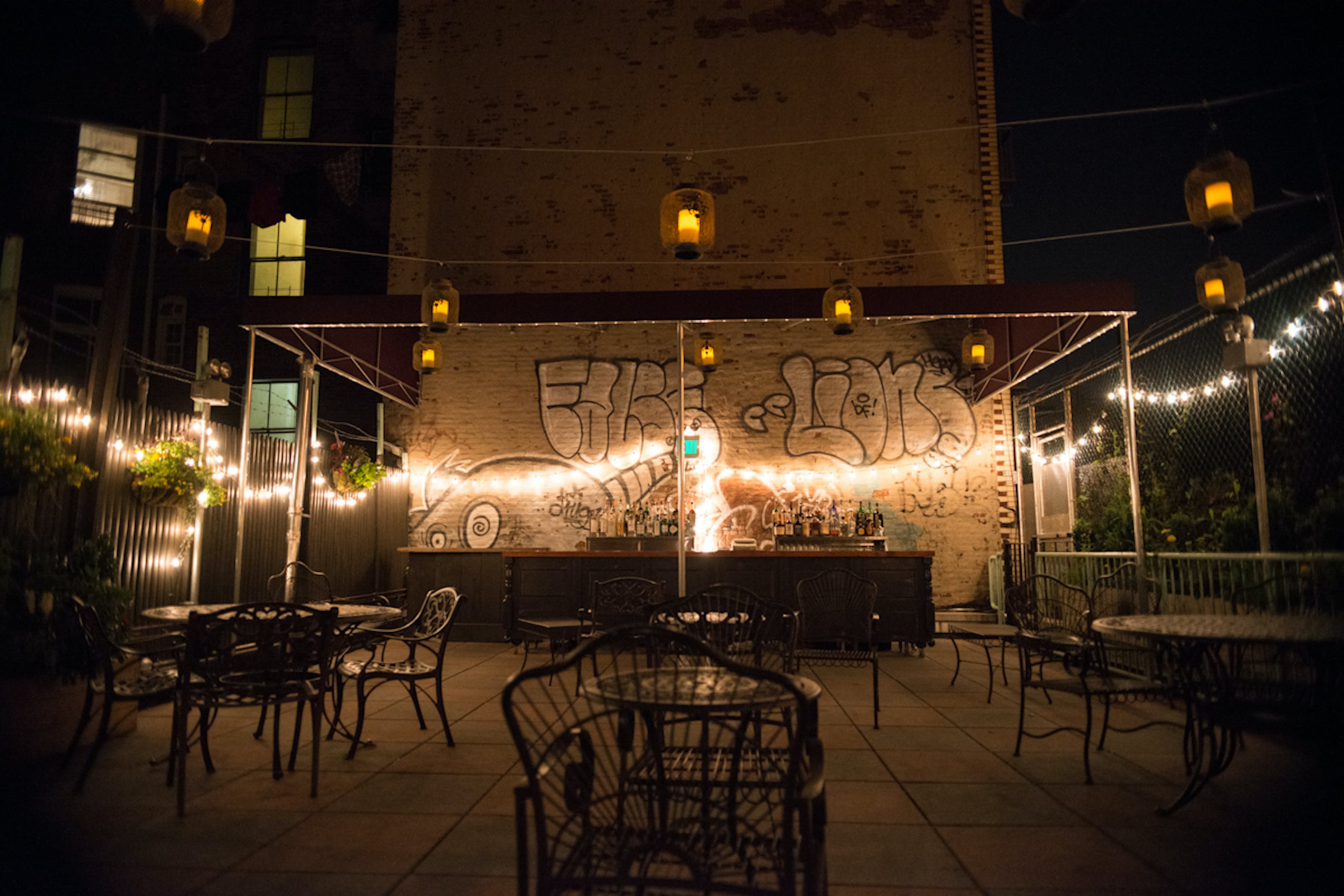 Where To Eat Outside Past 11pm In NYC - New York - The Infatuation, image size:3200x2135