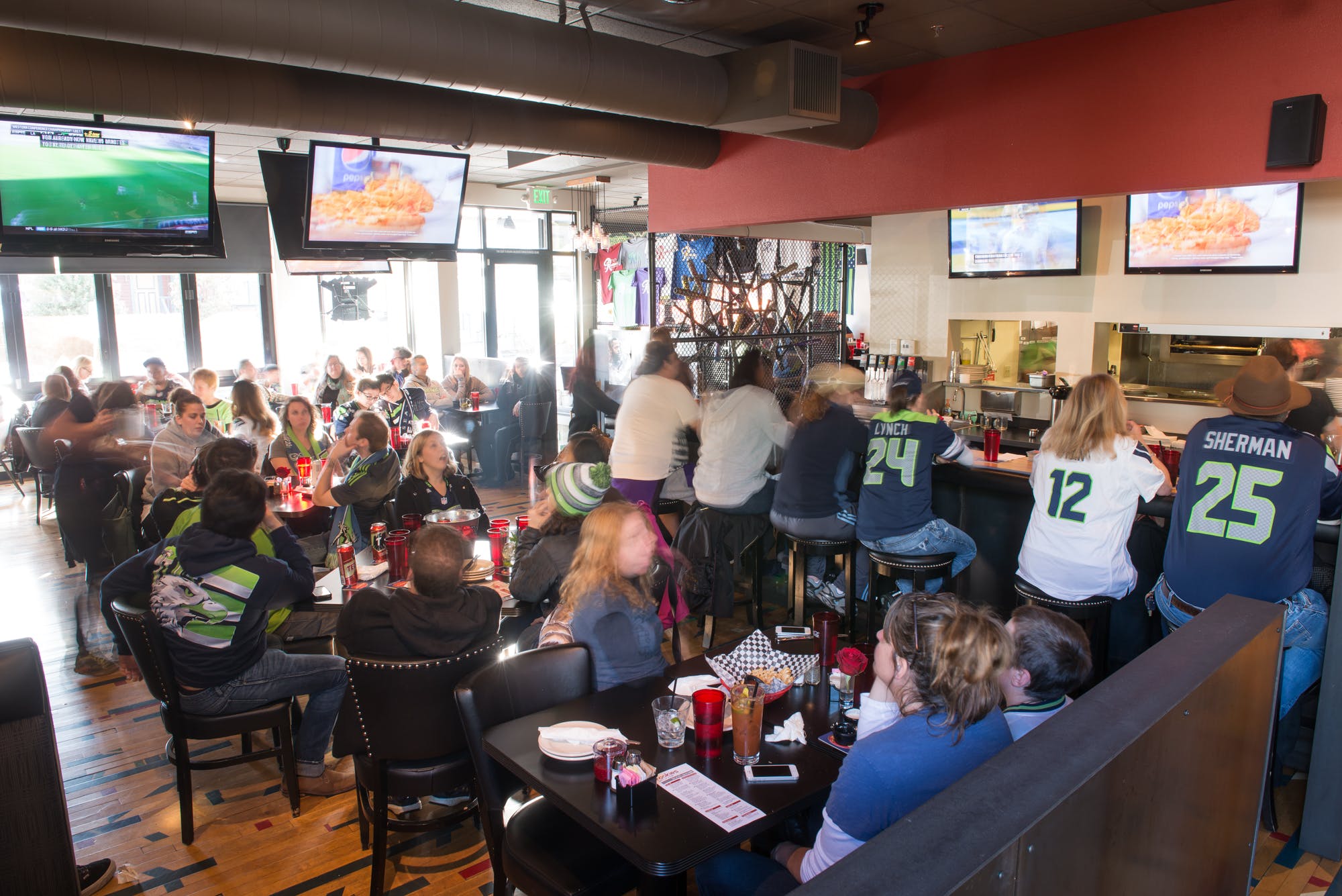 Seattle Seahawks Sports Bar – Cafe Rumba