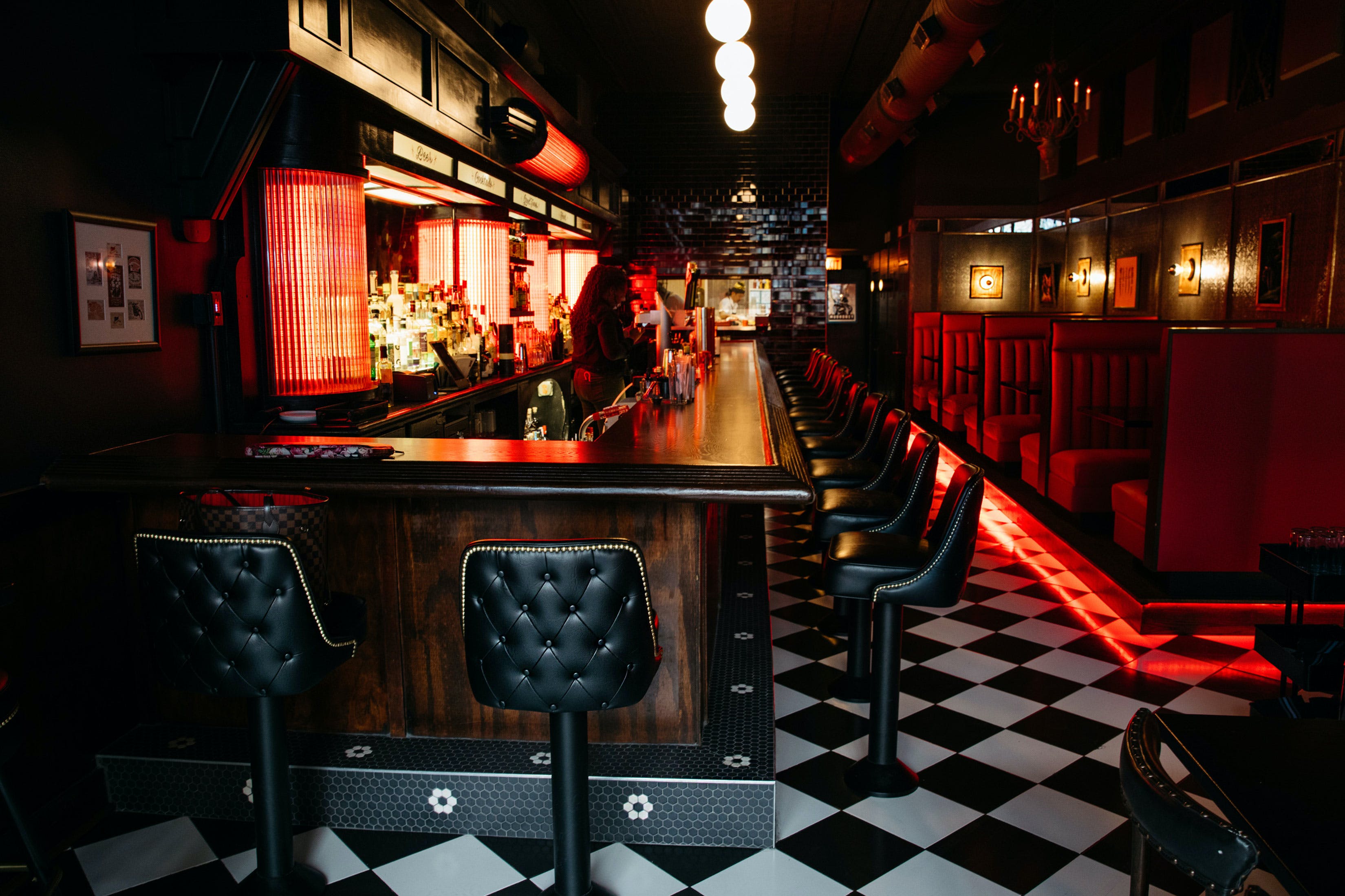 14 Chicago Bars Where You Can Dance - Chicago - The Infatuation