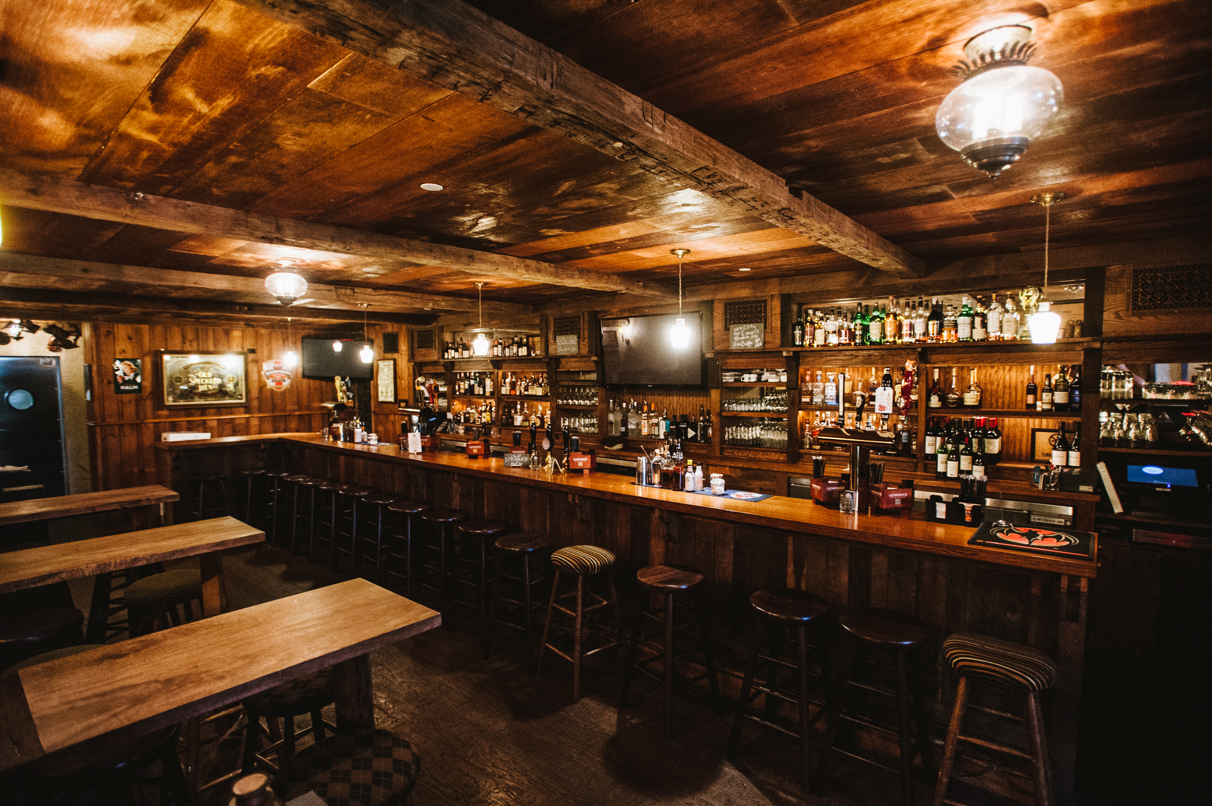 The 15 Best NYC Bars Where You Can Dance - New York - The Infatuation