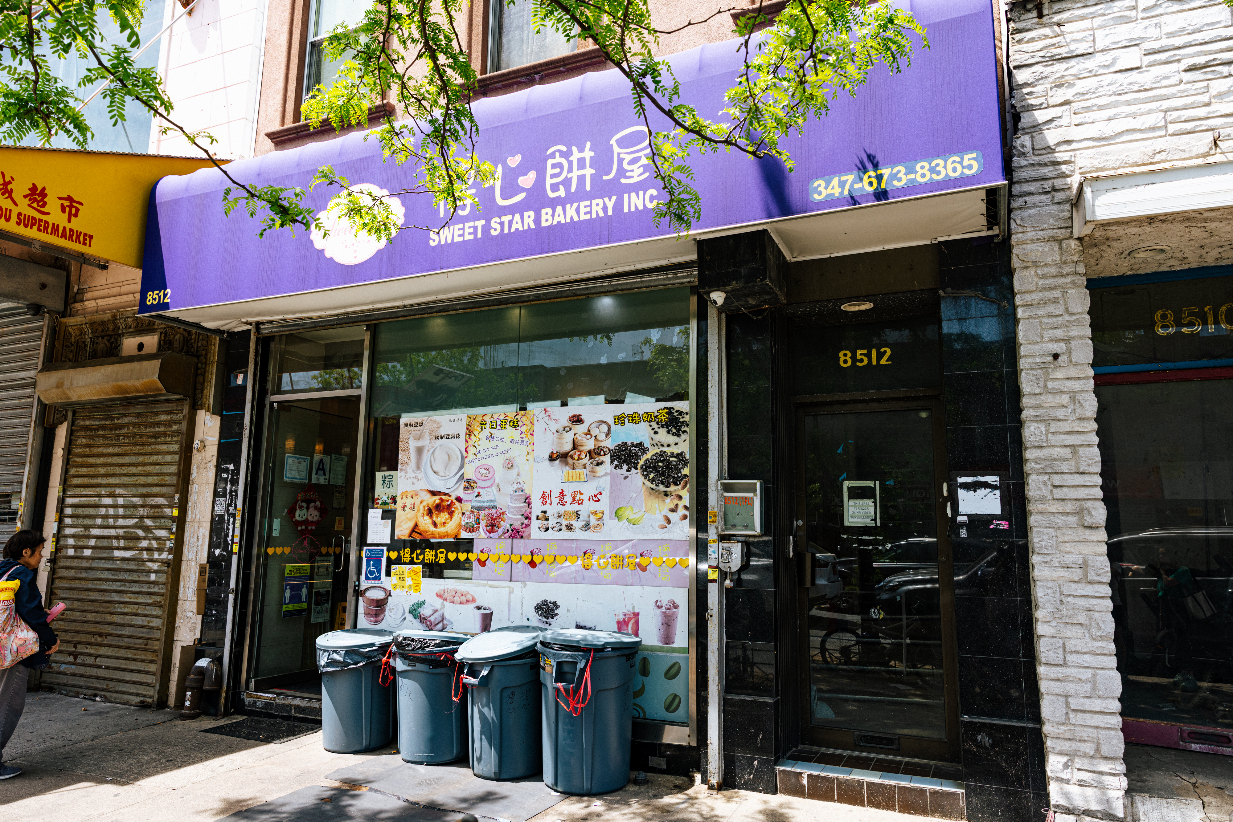 NYC_SweetStarBakery_Exterior_K
