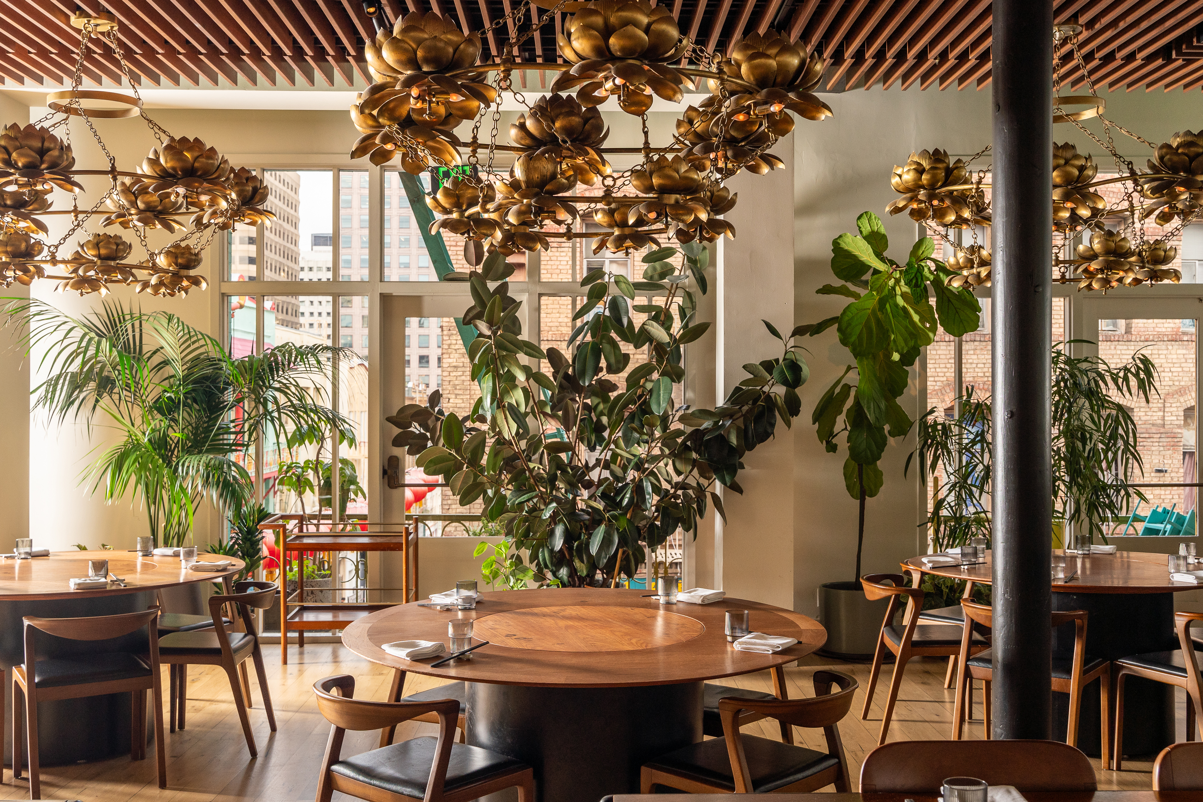 Moongate Lounge - Review - Chinatown - San Francisco - The Infatuation