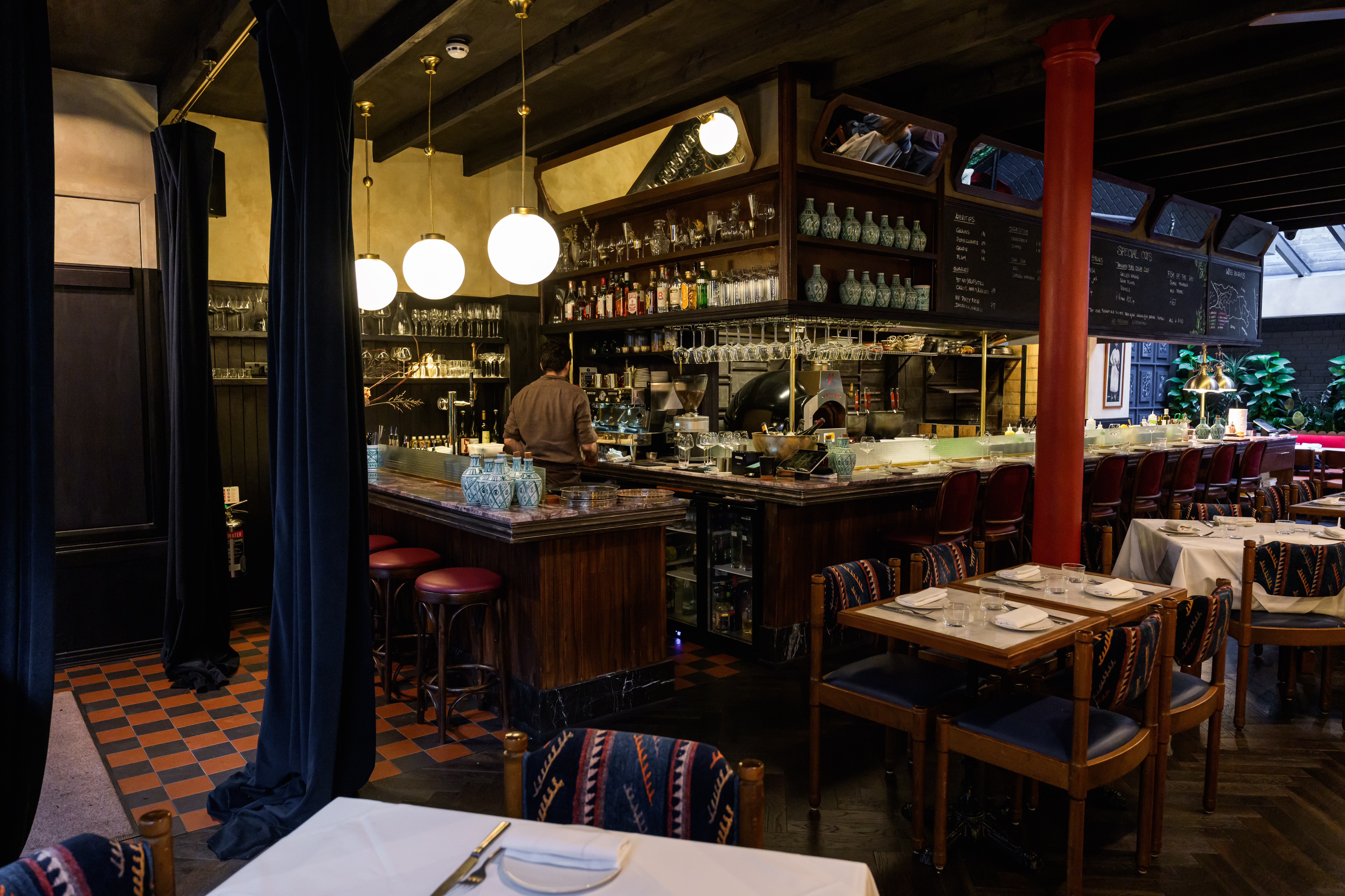 We'd plan our day around the khinkali at this belly-laughing