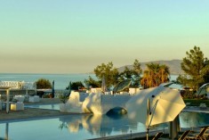  Deluxe Pool Studio at Zening Resorts