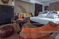 Lounge Pool Master Suite at CASA Colombo Collection – Mirissa