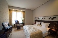 Superior Suites at Hotel Townhouse 27