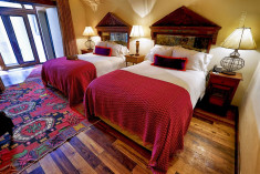 2 Double Deluxe Room at Pensativo House Hotel