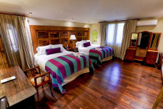 2 Double Deluxe Room at Pensativo House Hotel